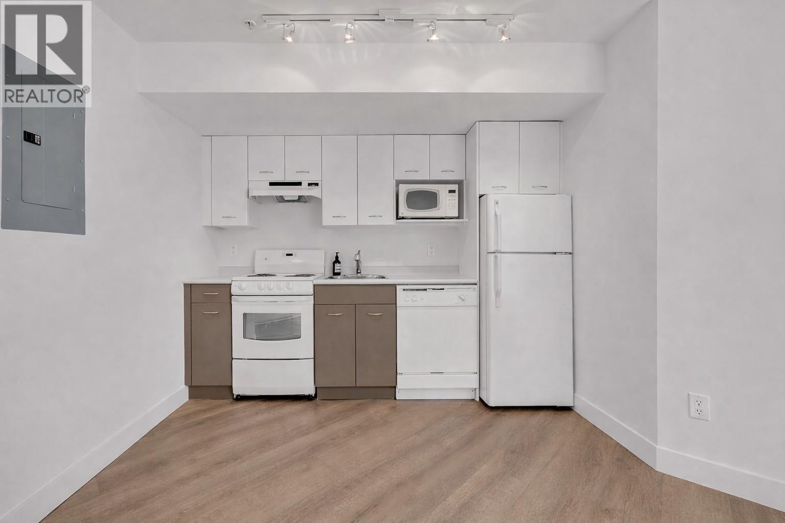 533 Yates Road Unit# 100