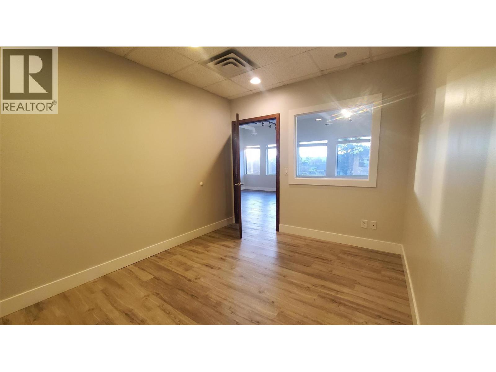 1740 Gordon Drive Unit# 204