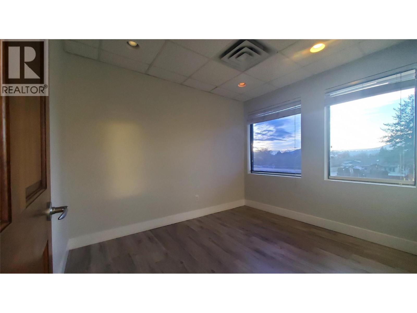1740 Gordon Drive Unit# 204
