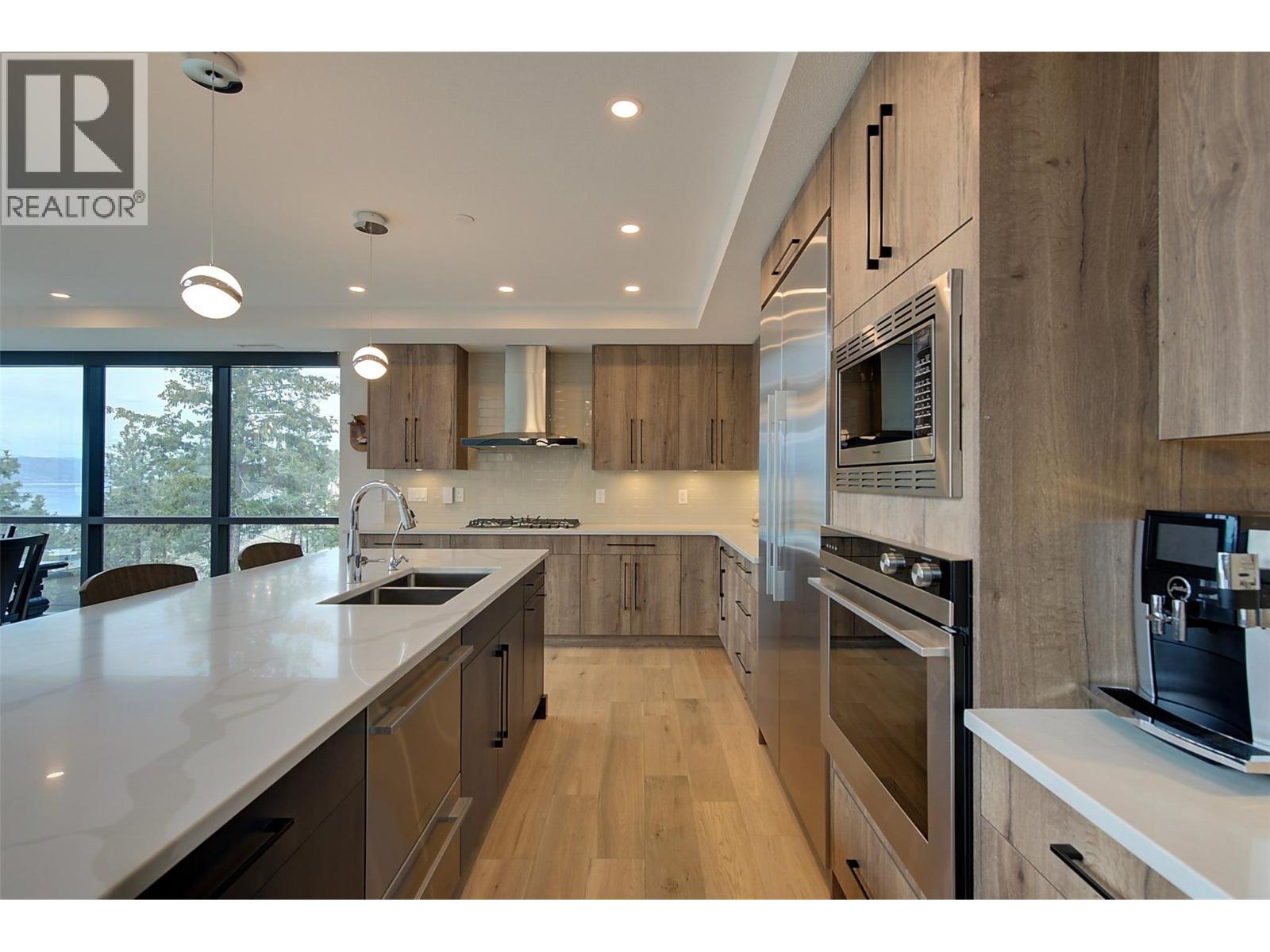 3475 Granite Close Unit# 401