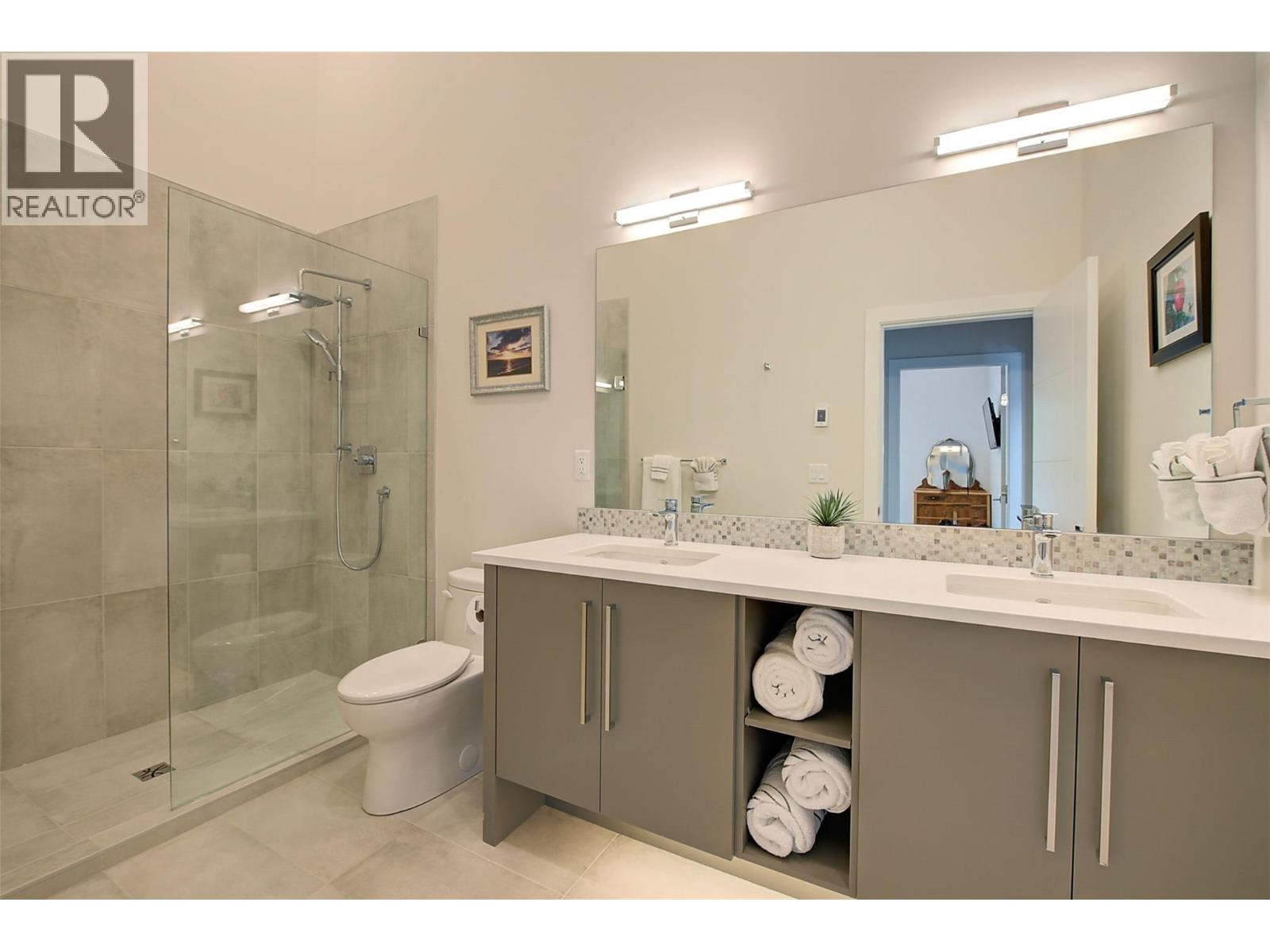 3475 Granite Close Unit# 401