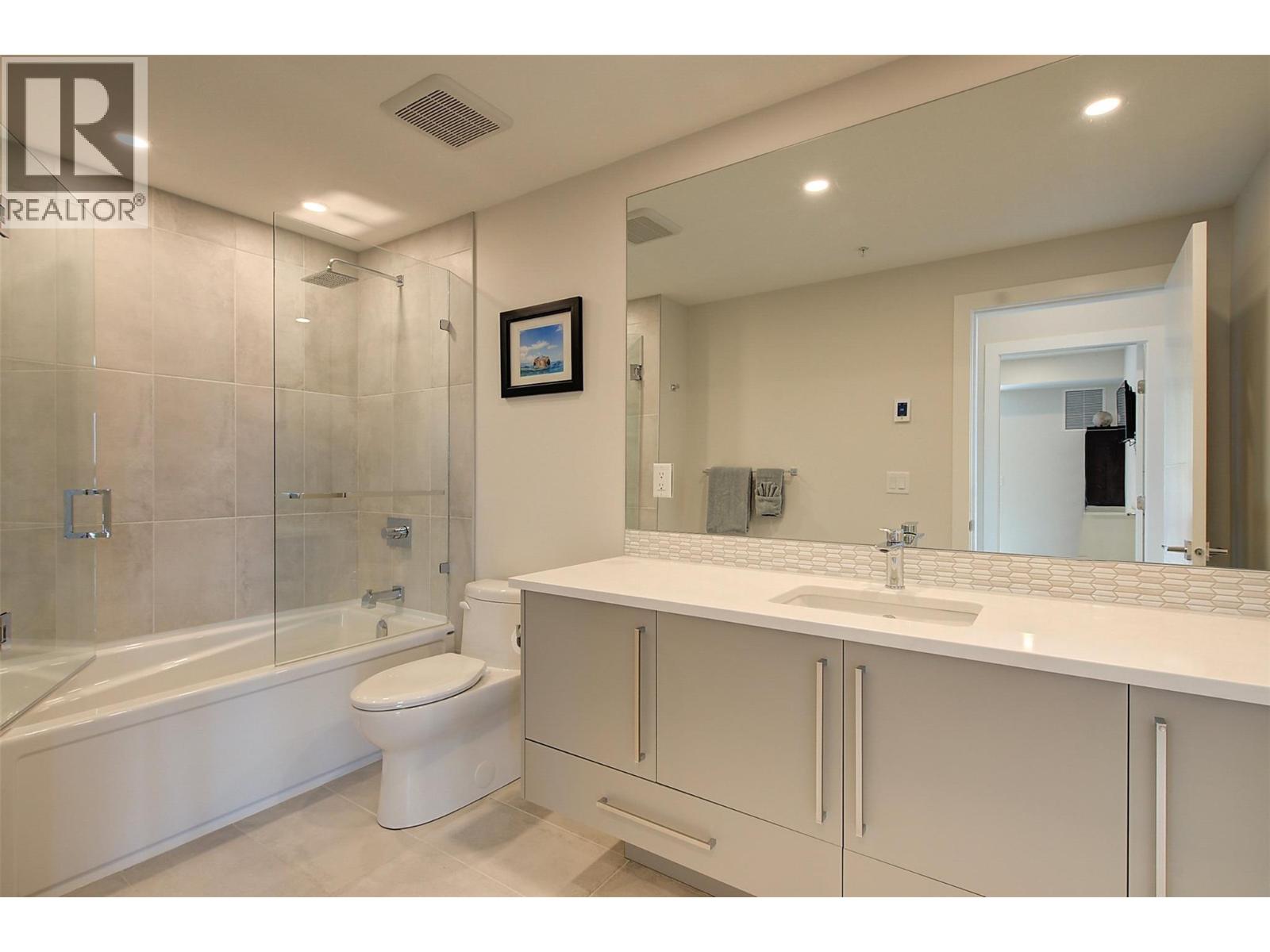 3475 Granite Close Unit# 401