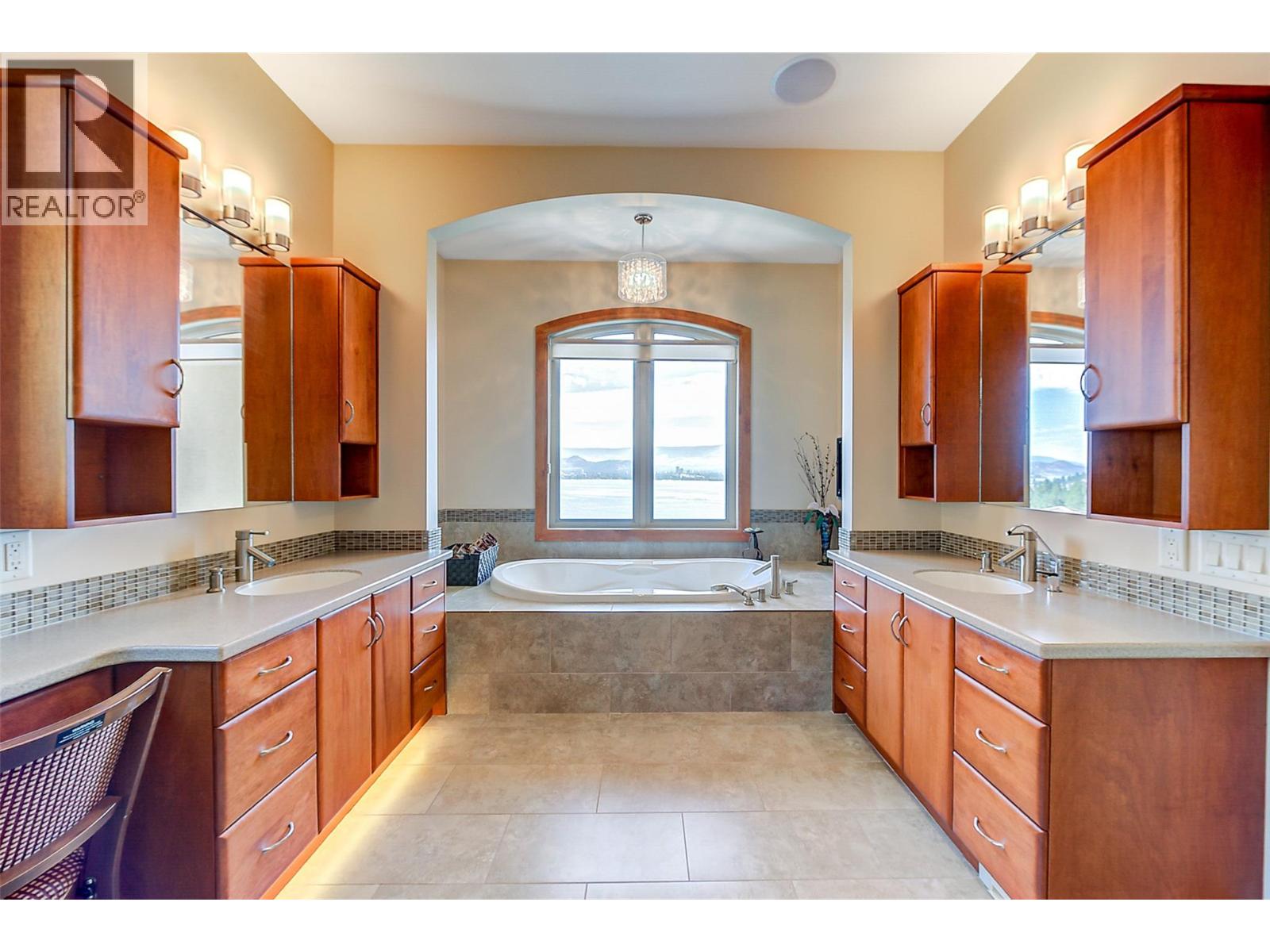 2513 Casa Palmero Drive