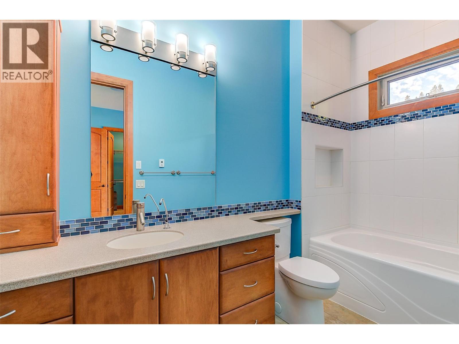 2513 Casa Palmero Drive