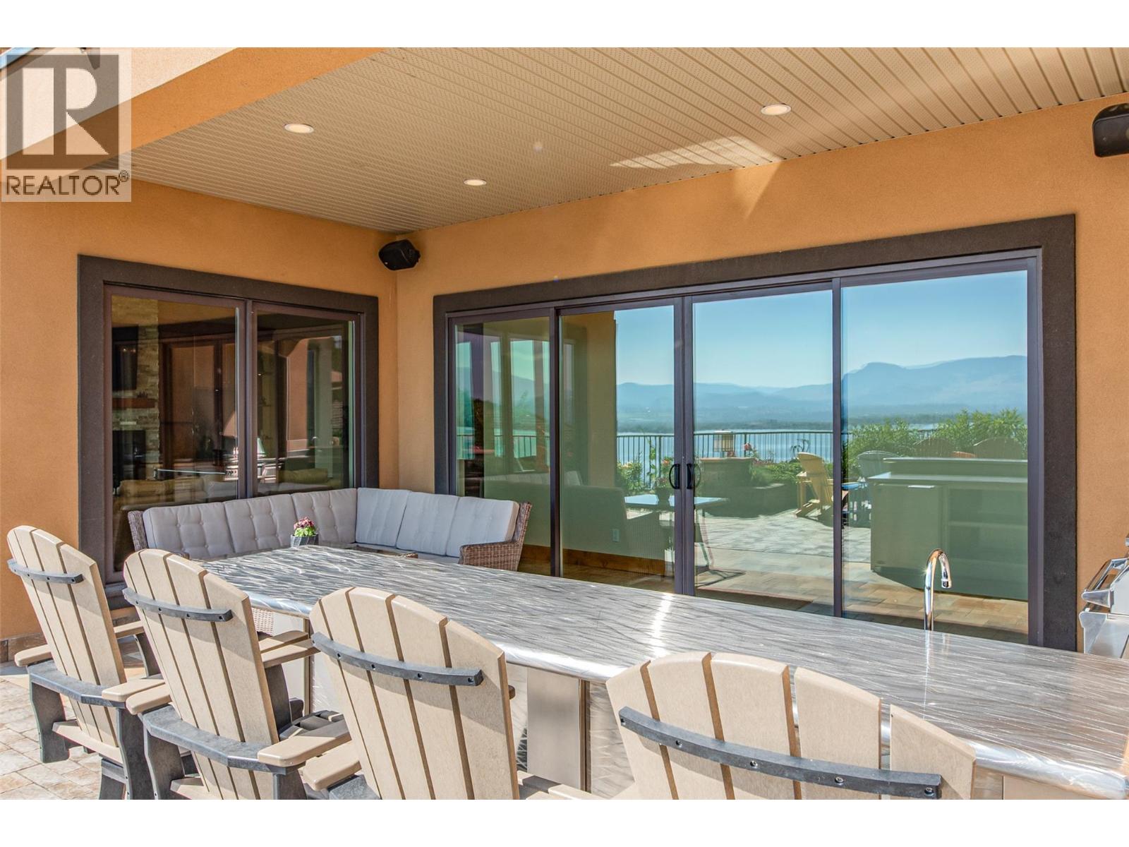2513 Casa Palmero Drive