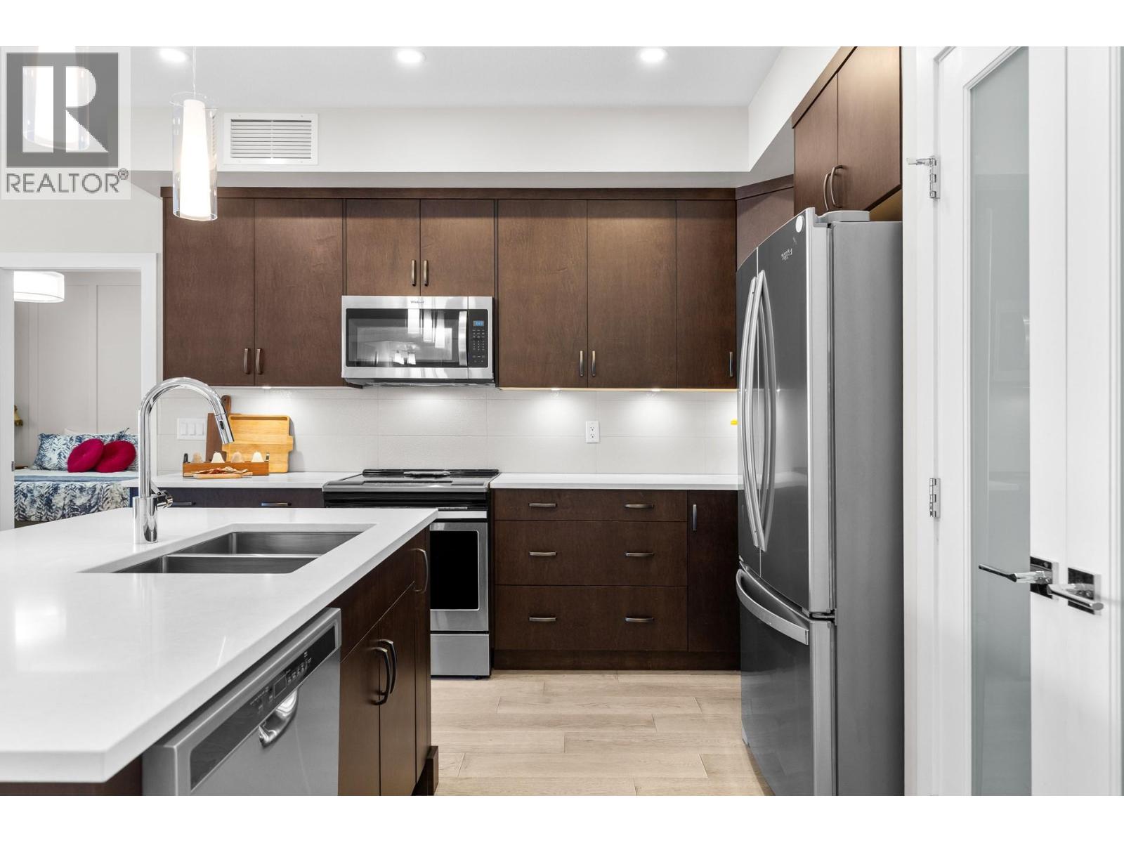 3475 Granite Close Unit# 302