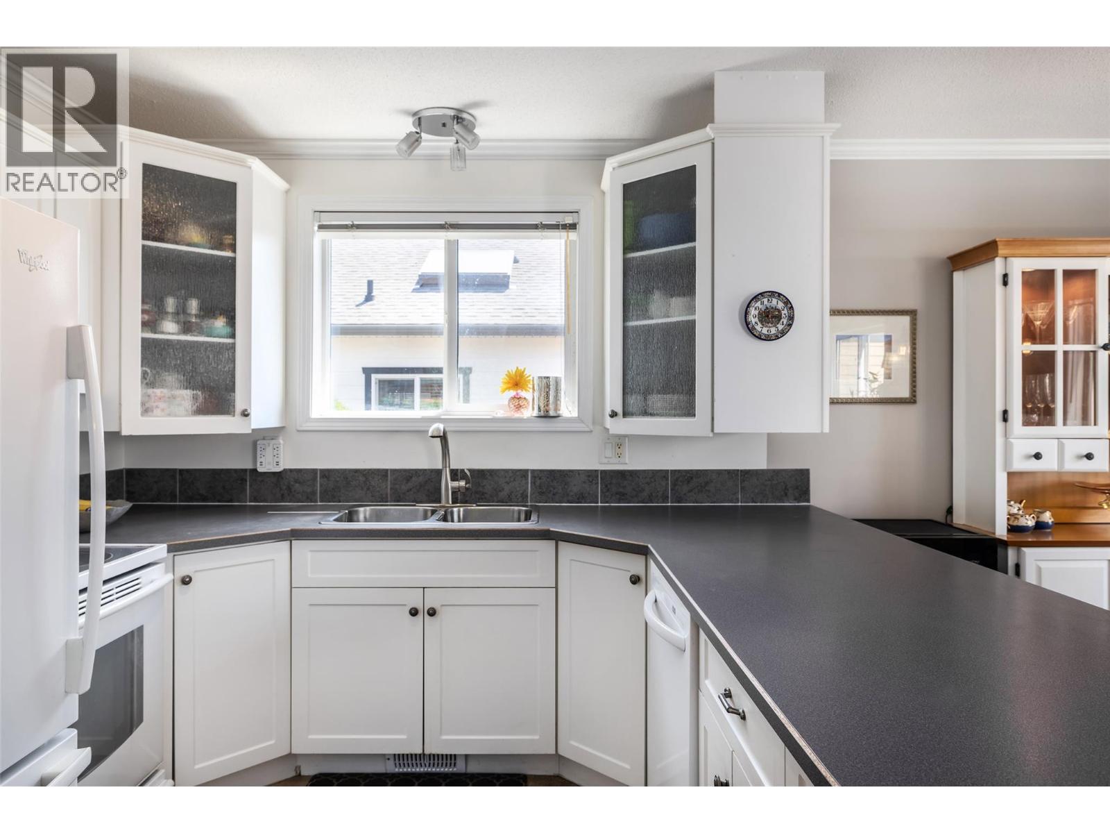 2195 Mimosa Drive