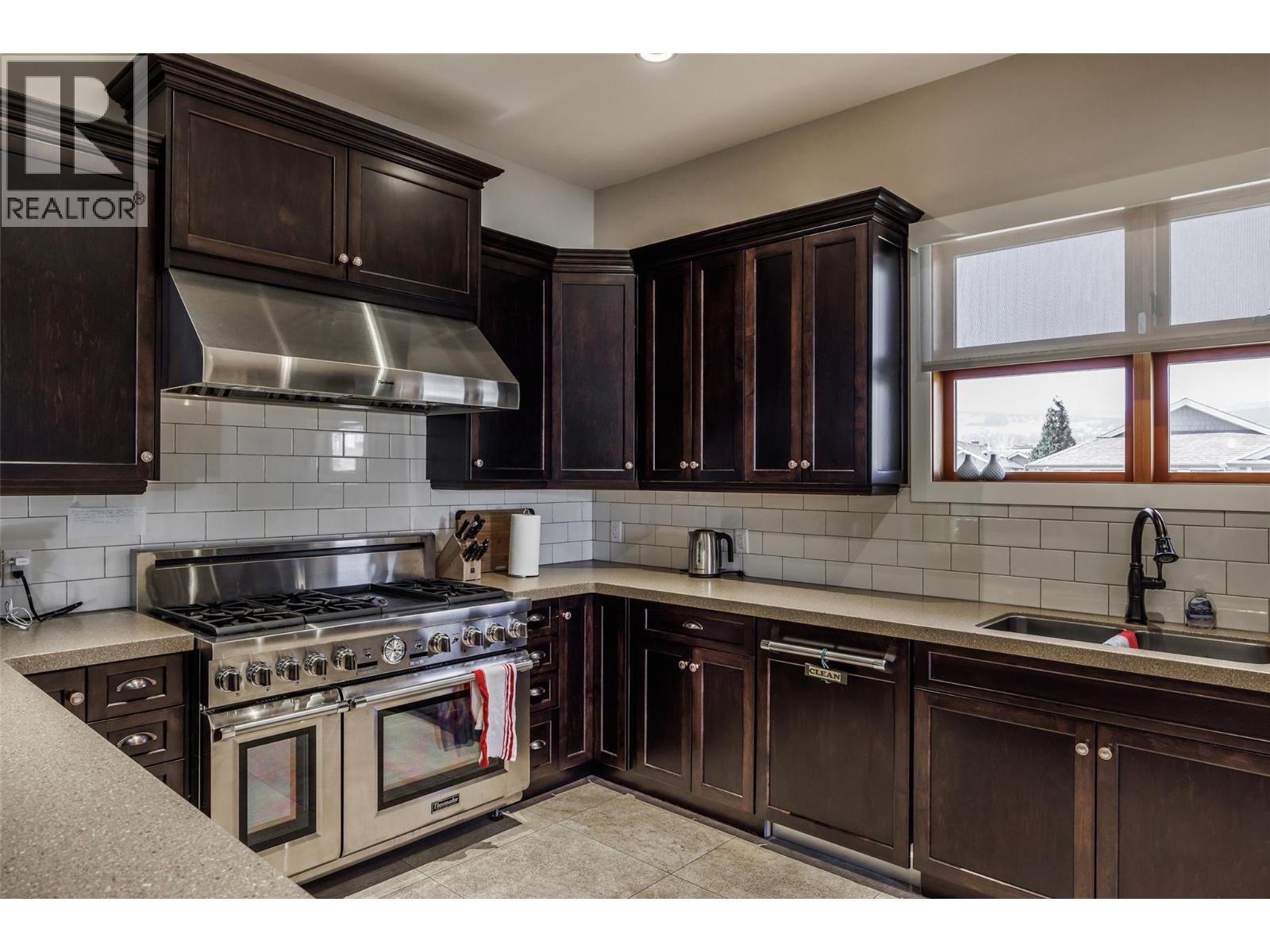 2195 Mimosa Drive
