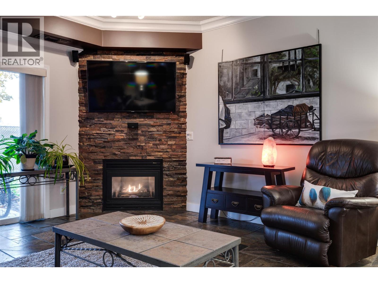 2300 Benvoulin Road Unit# 103