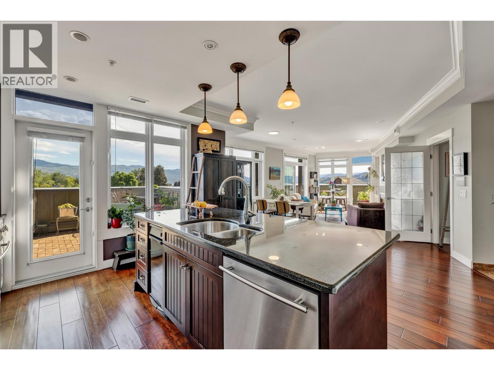 2901 Abbott Street Unit# 305