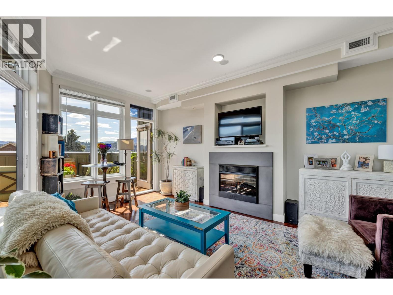 2901 Abbott Street Unit# 305