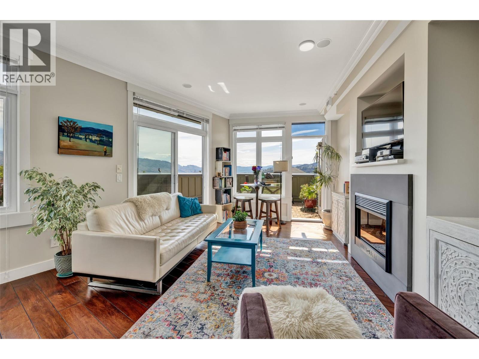 2901 Abbott Street Unit# 305