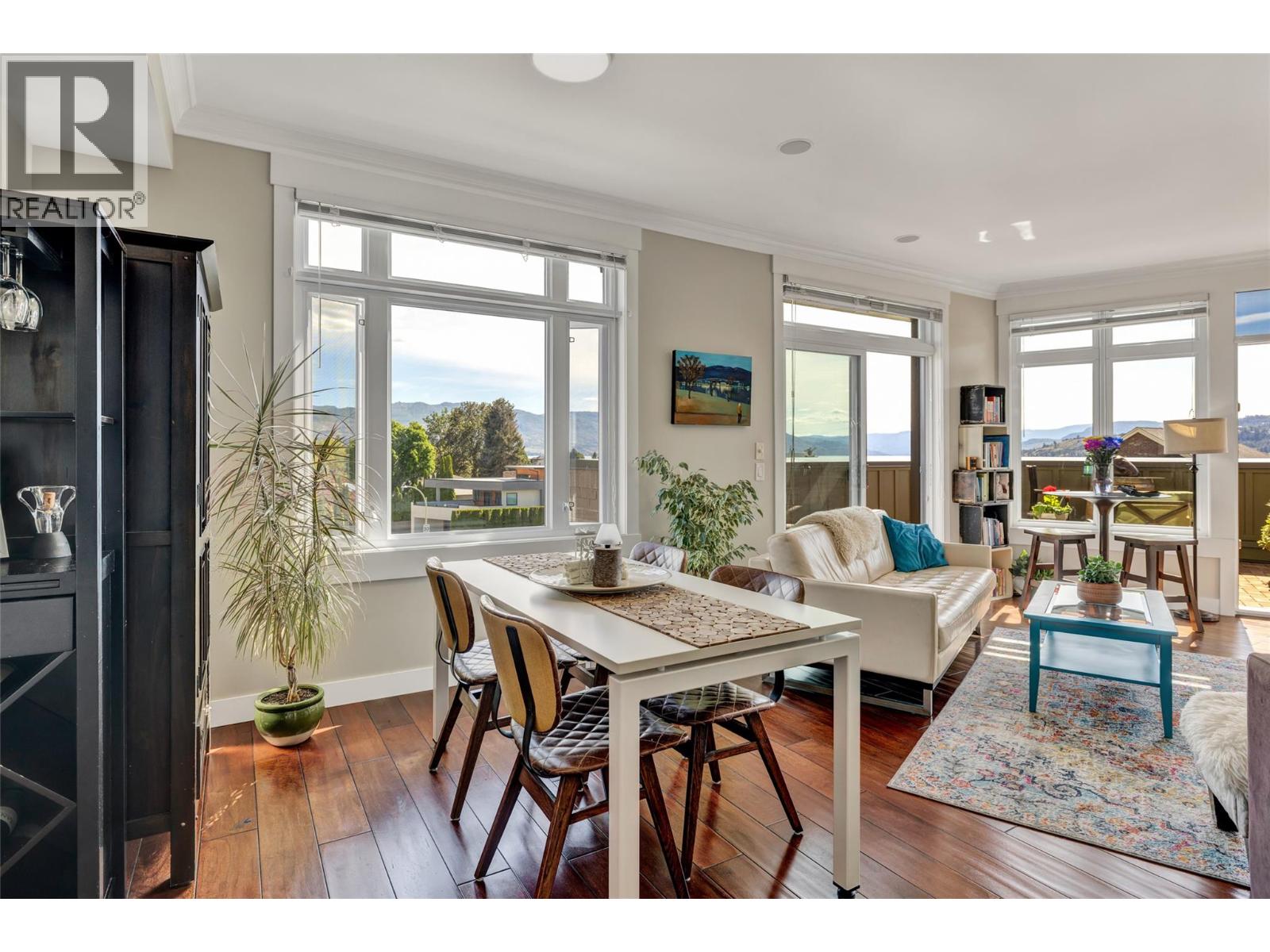 2901 Abbott Street Unit# 305