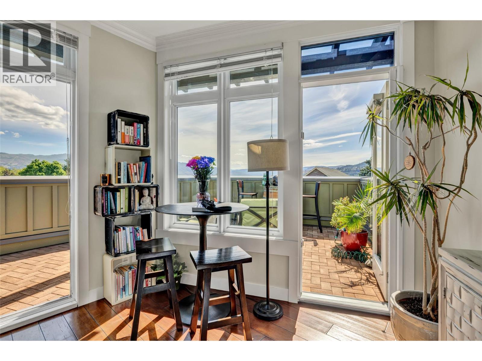 2901 Abbott Street Unit# 305