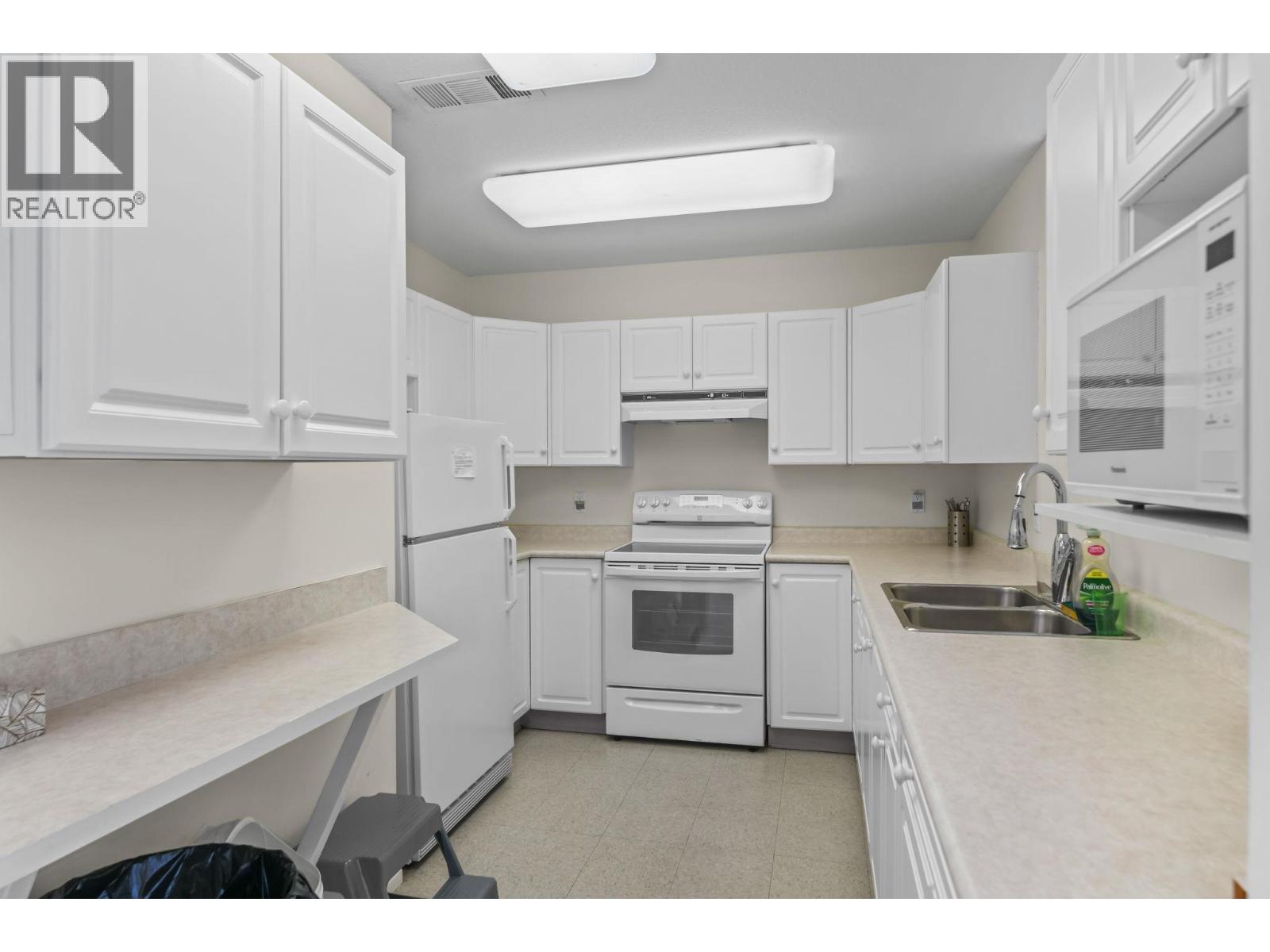 1963 Durnin Road Unit# 303