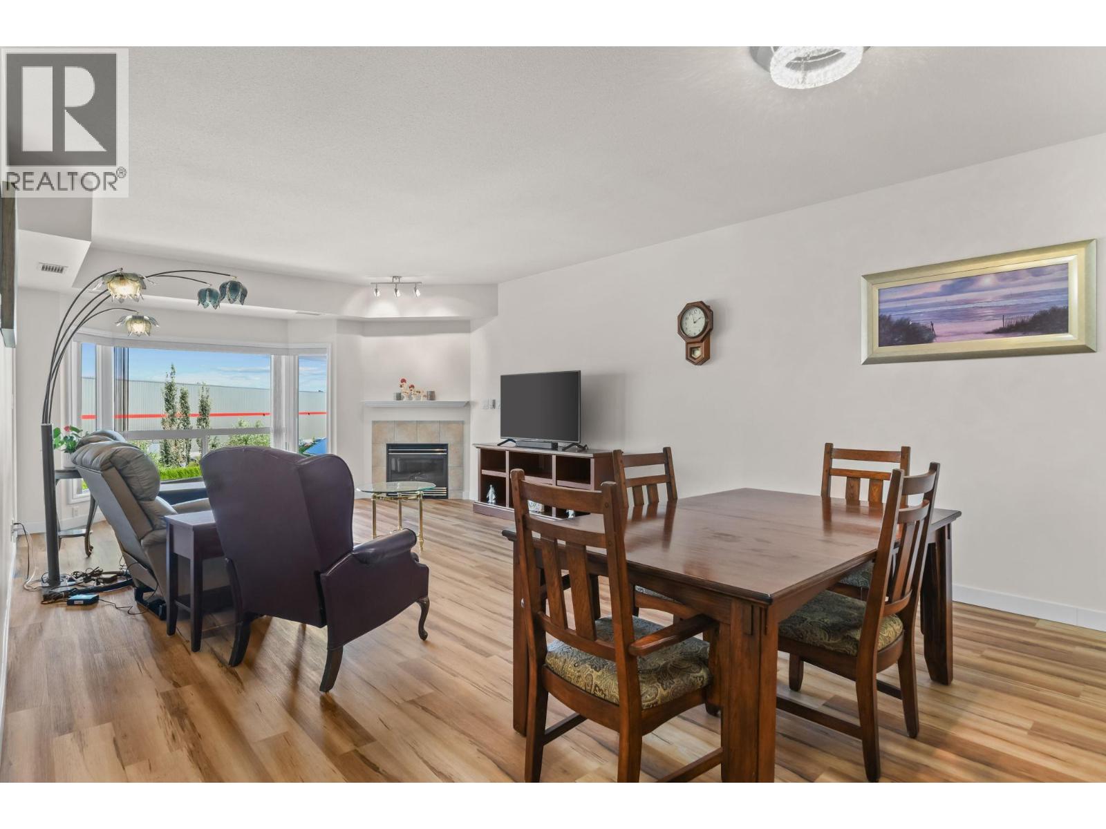 1963 Durnin Road Unit# 303