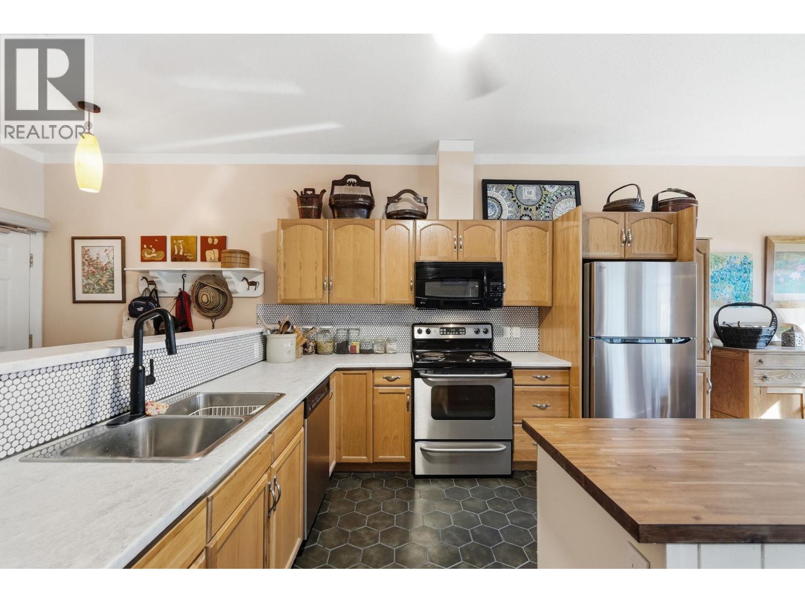 920 Saskatoon Road Unit# 118
