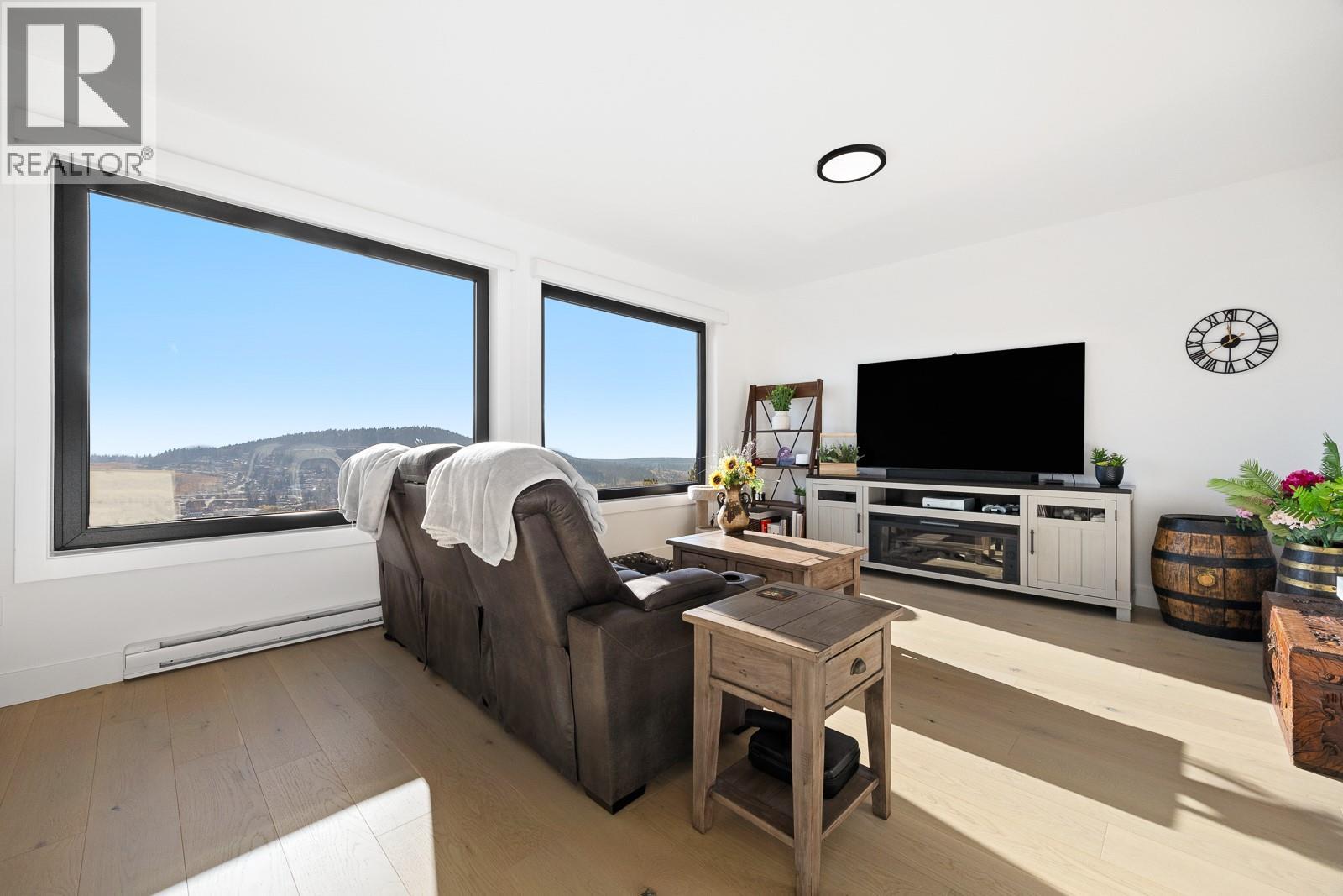 1102 Carnoustie Drive