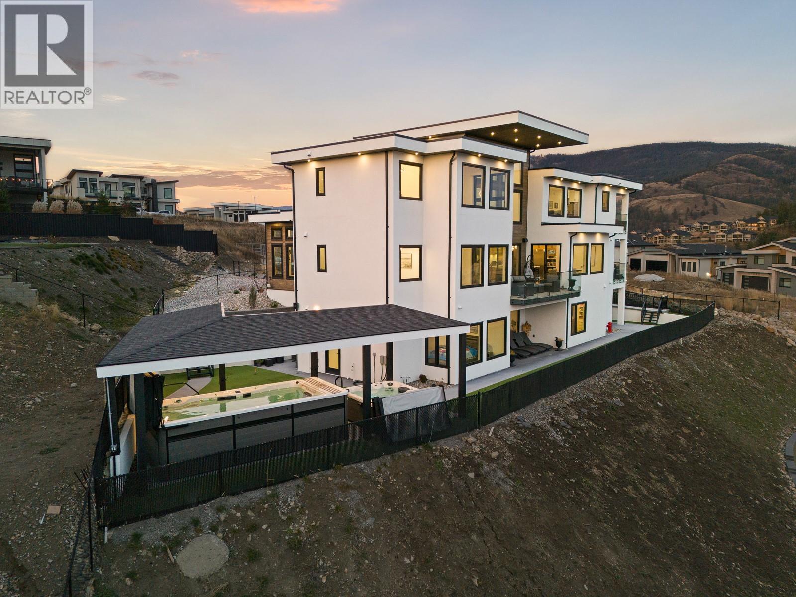1102 Carnoustie Drive