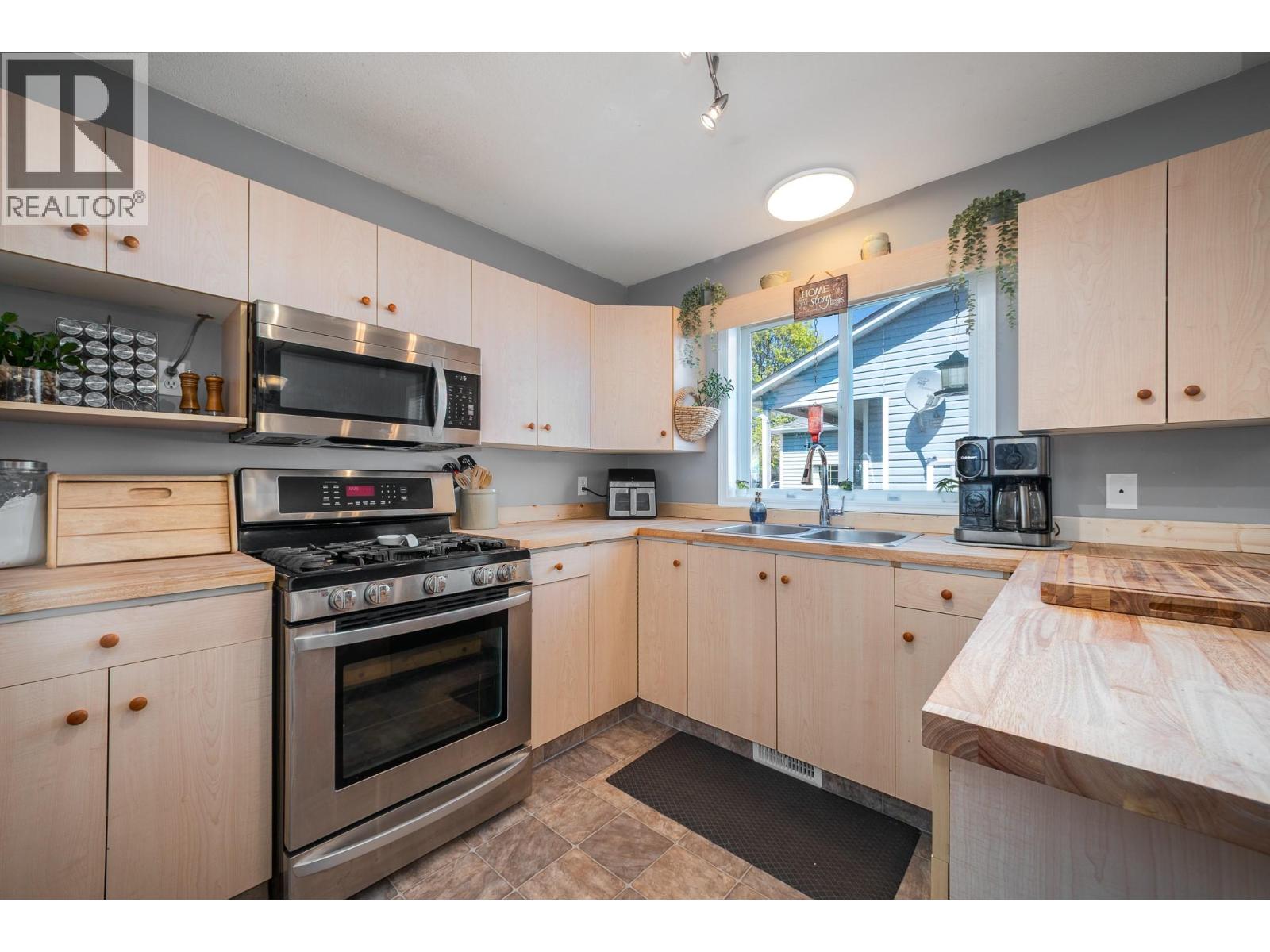 4450 Postill Drive Unit# 8
