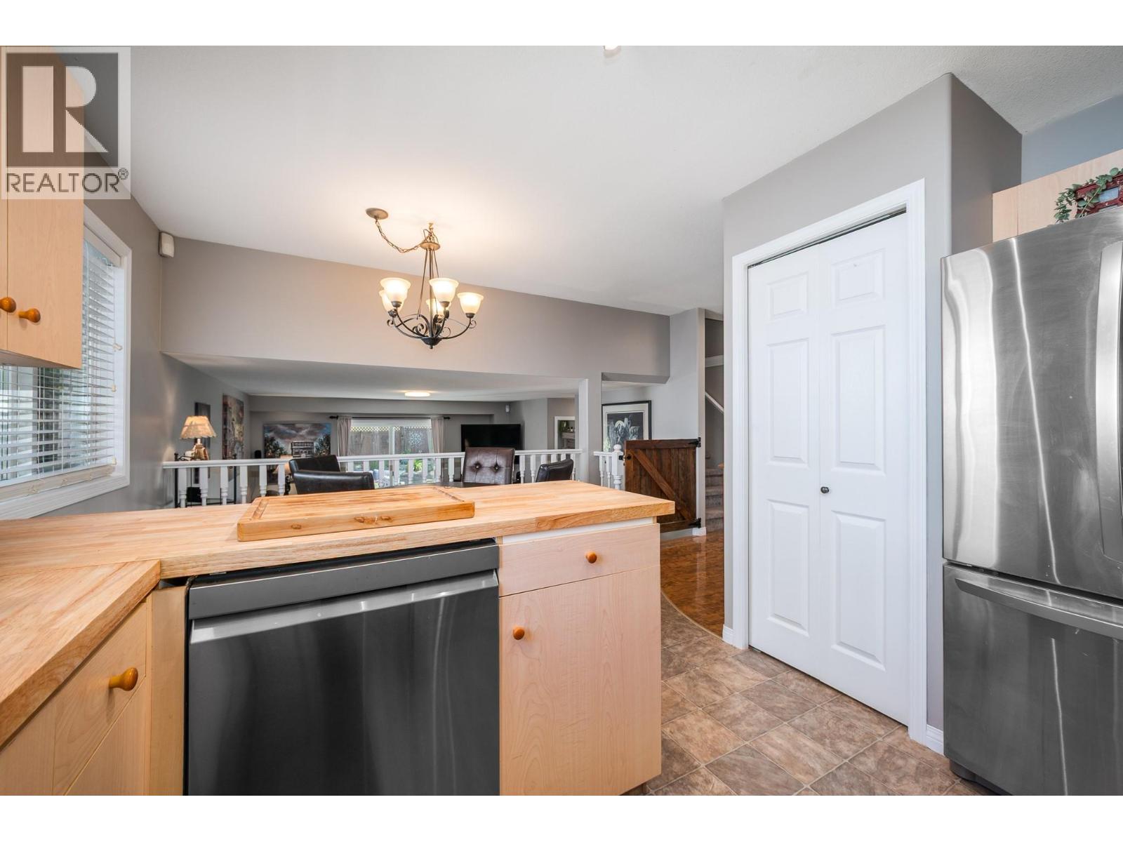 4450 Postill Drive Unit# 8