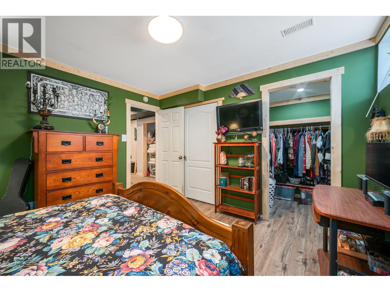 4450 Postill Drive Unit# 8