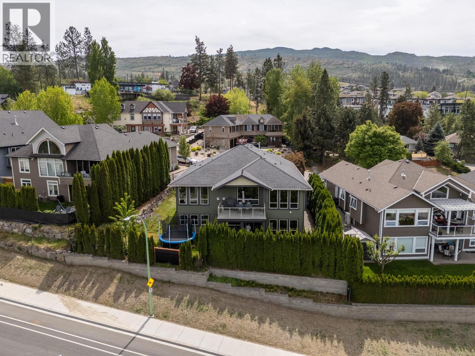 546 Gowen Place