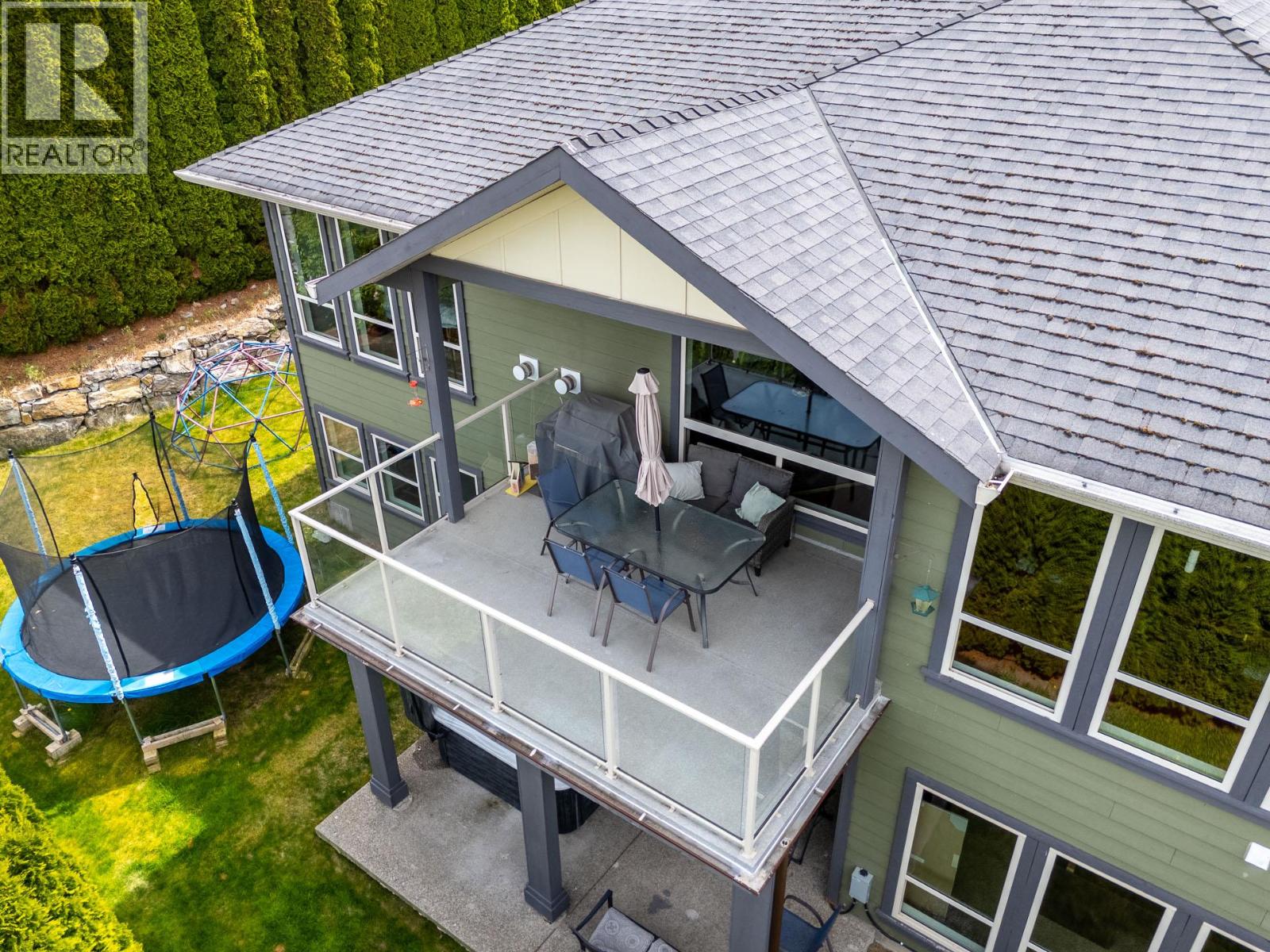546 Gowen Place