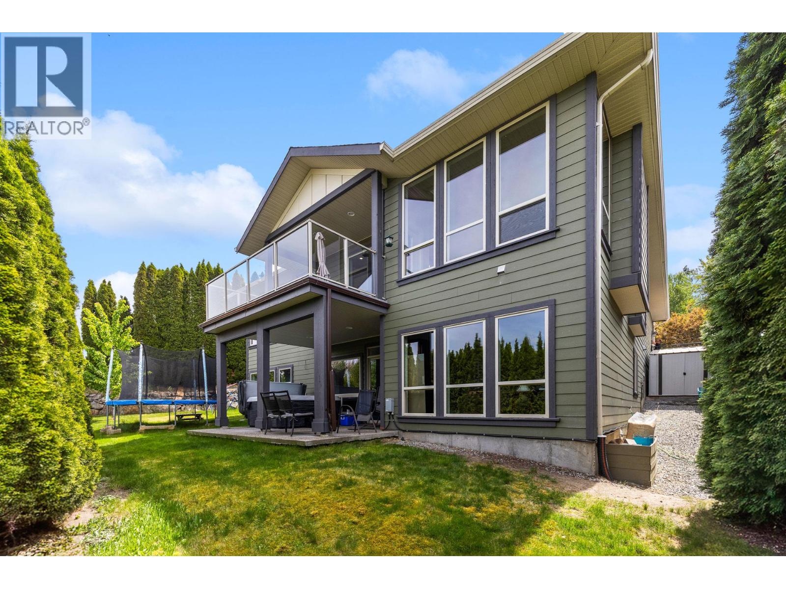 546 Gowen Place