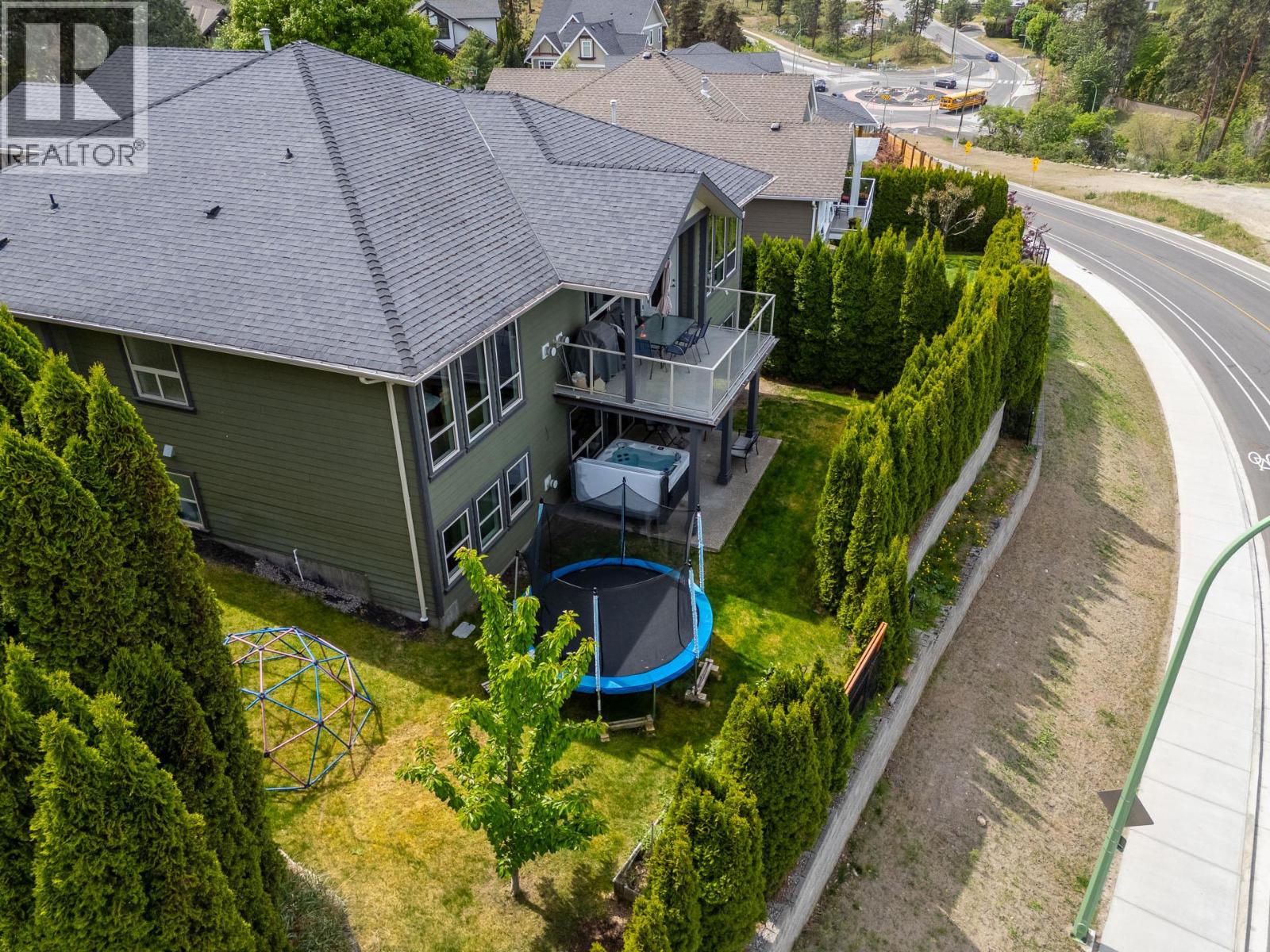 546 Gowen Place