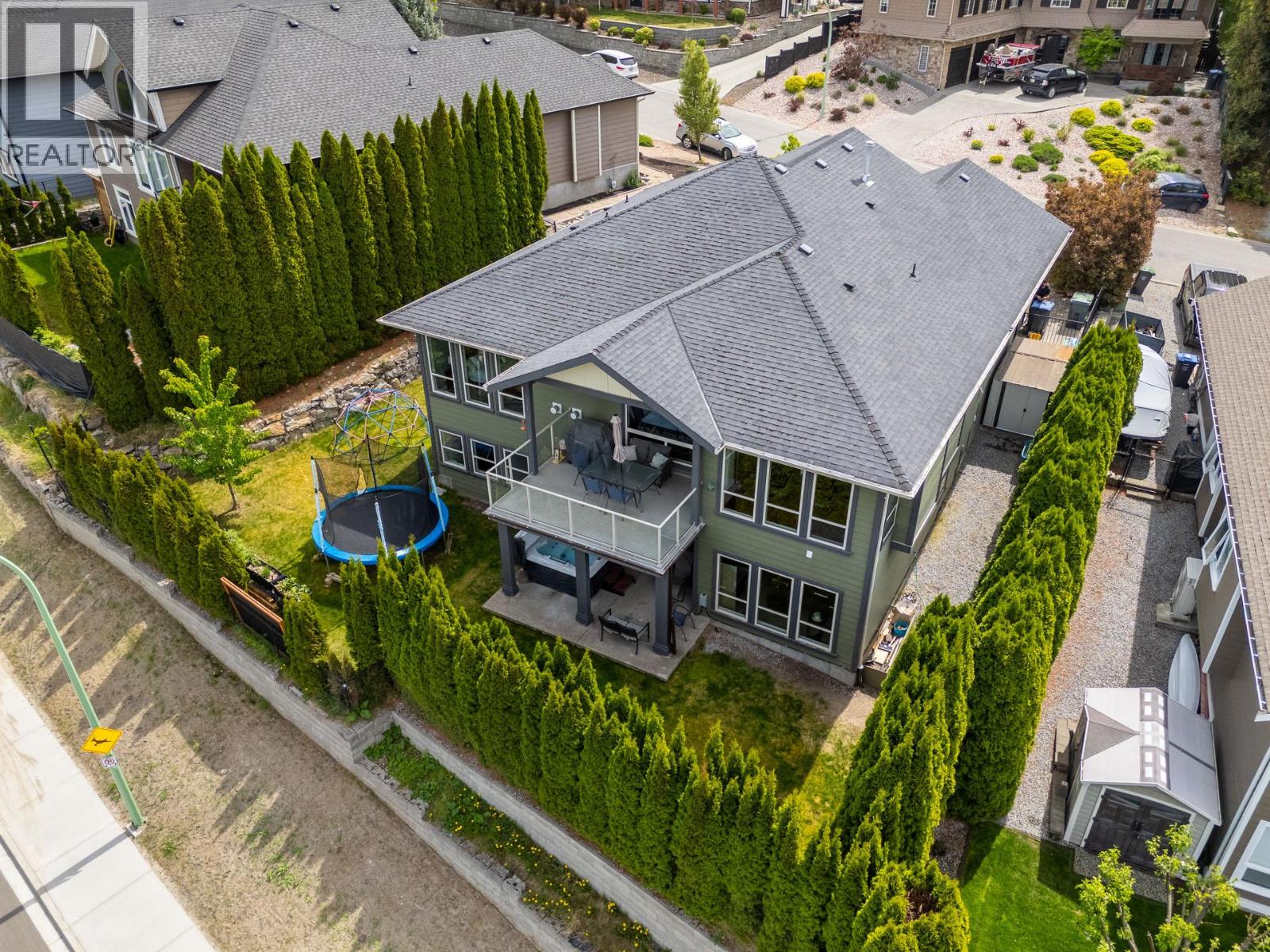 546 Gowen Place