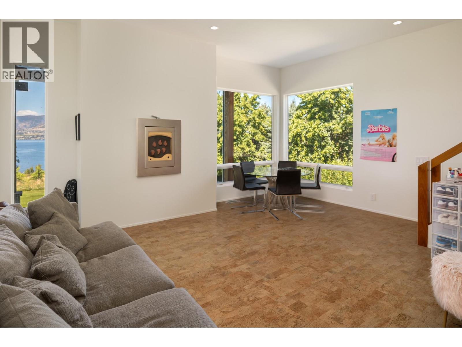 4840 Lakeshore Road