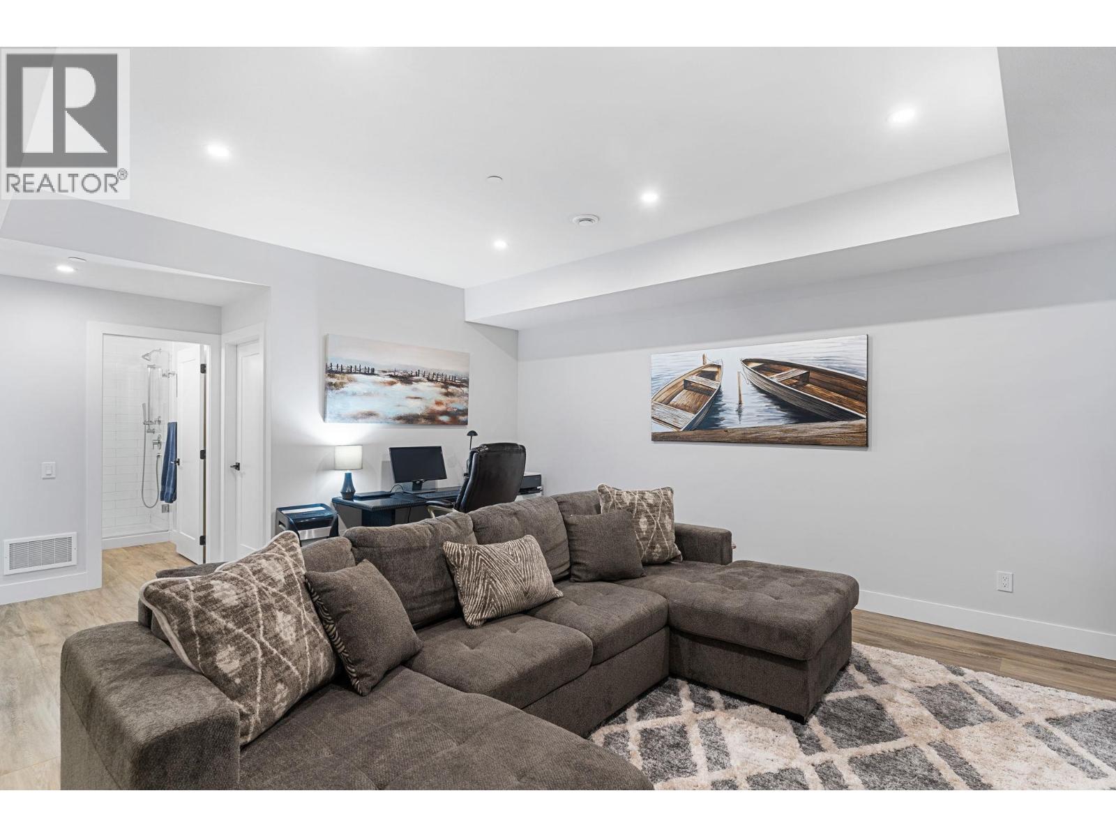 10100 Tyndall Road Unit# 13