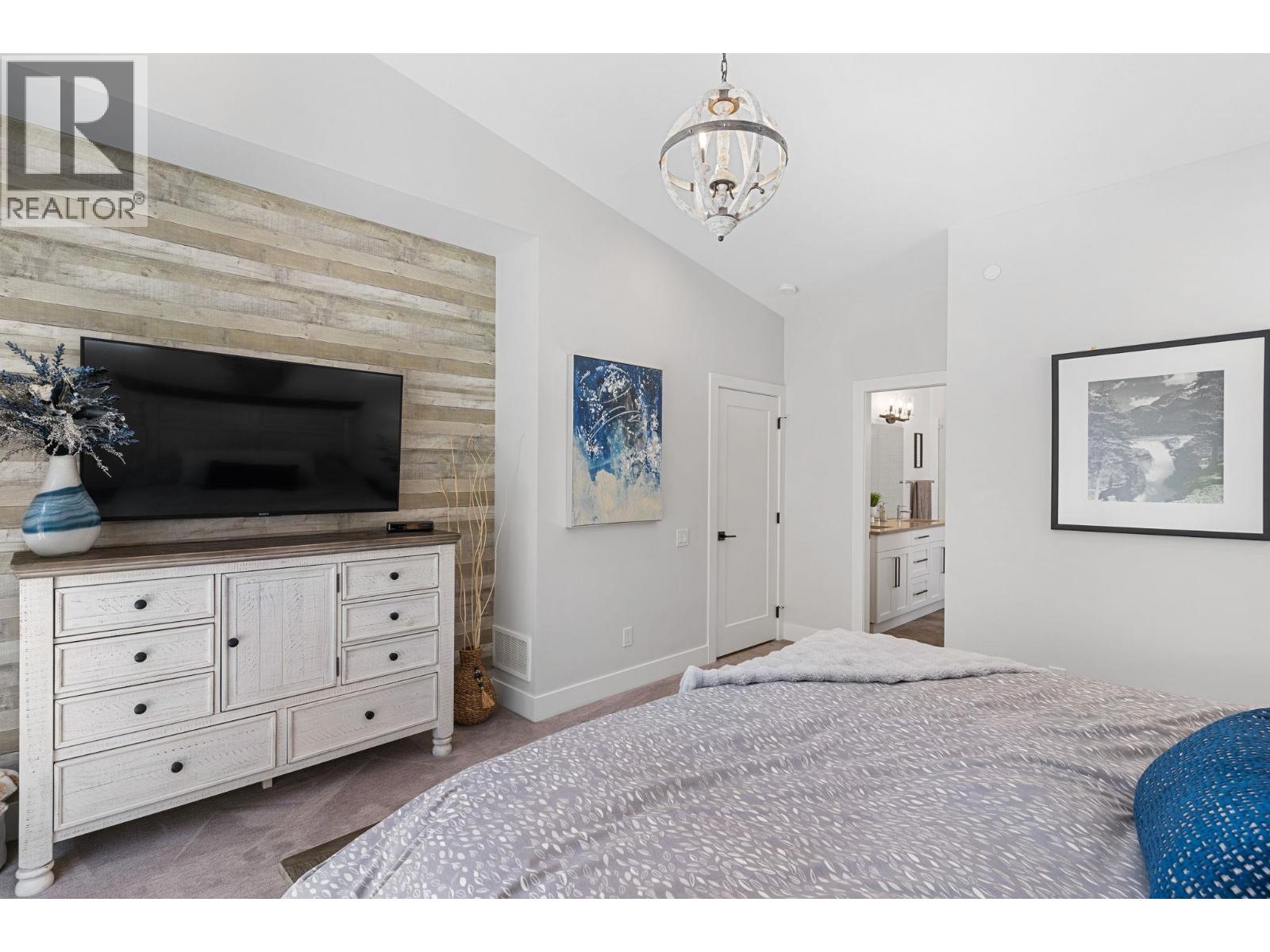 10100 Tyndall Road Unit# 13