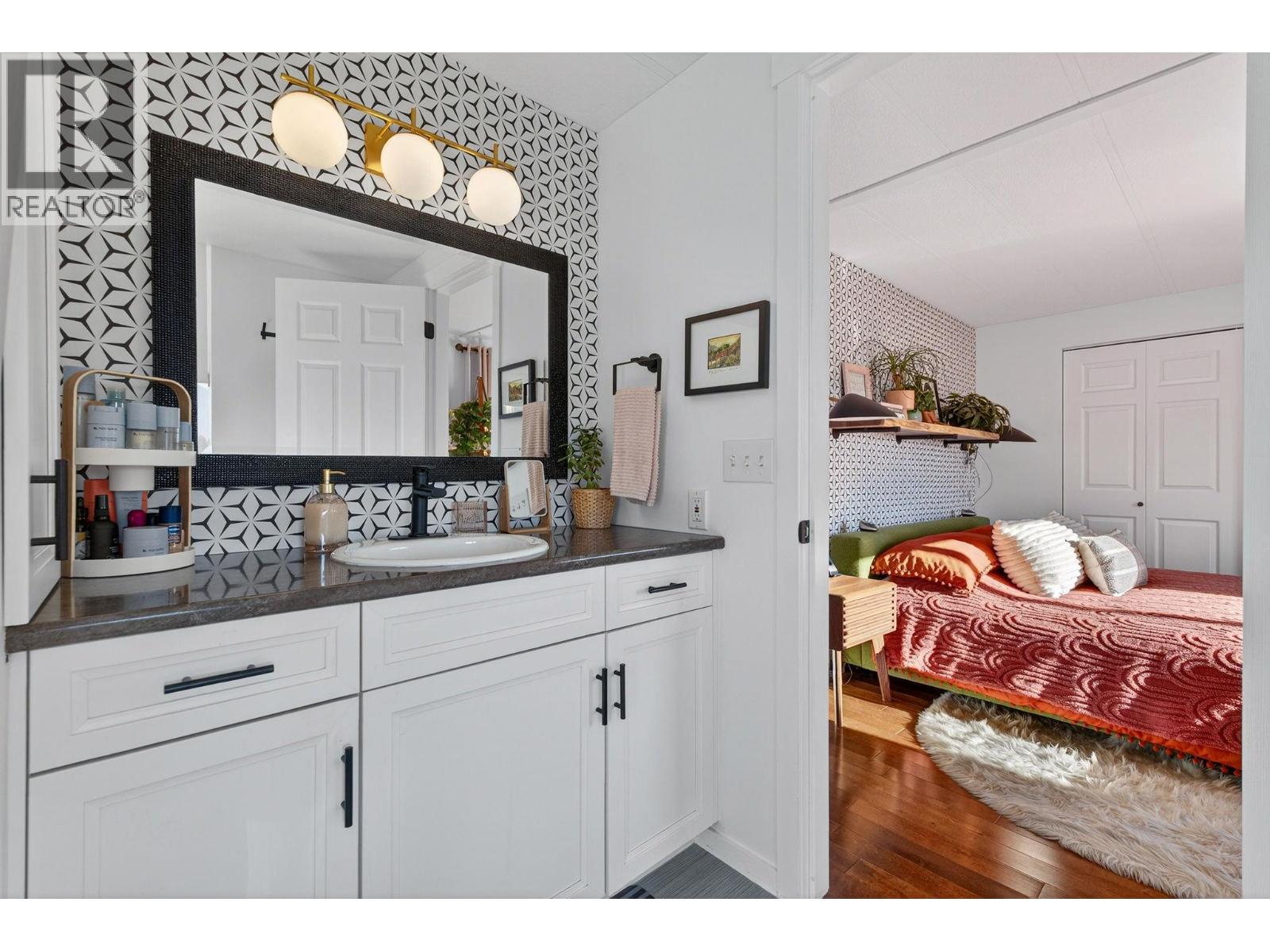1880 Old Boucherie Road Unit# 137