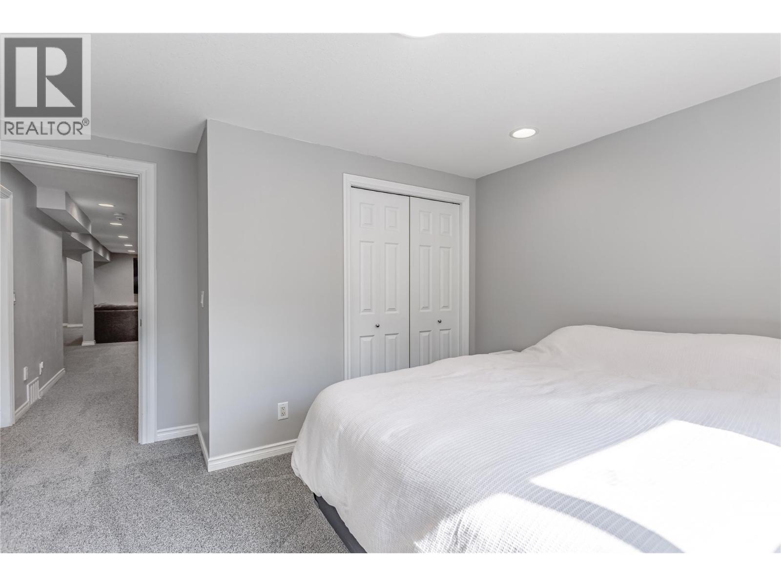 3350 Larkspur Court