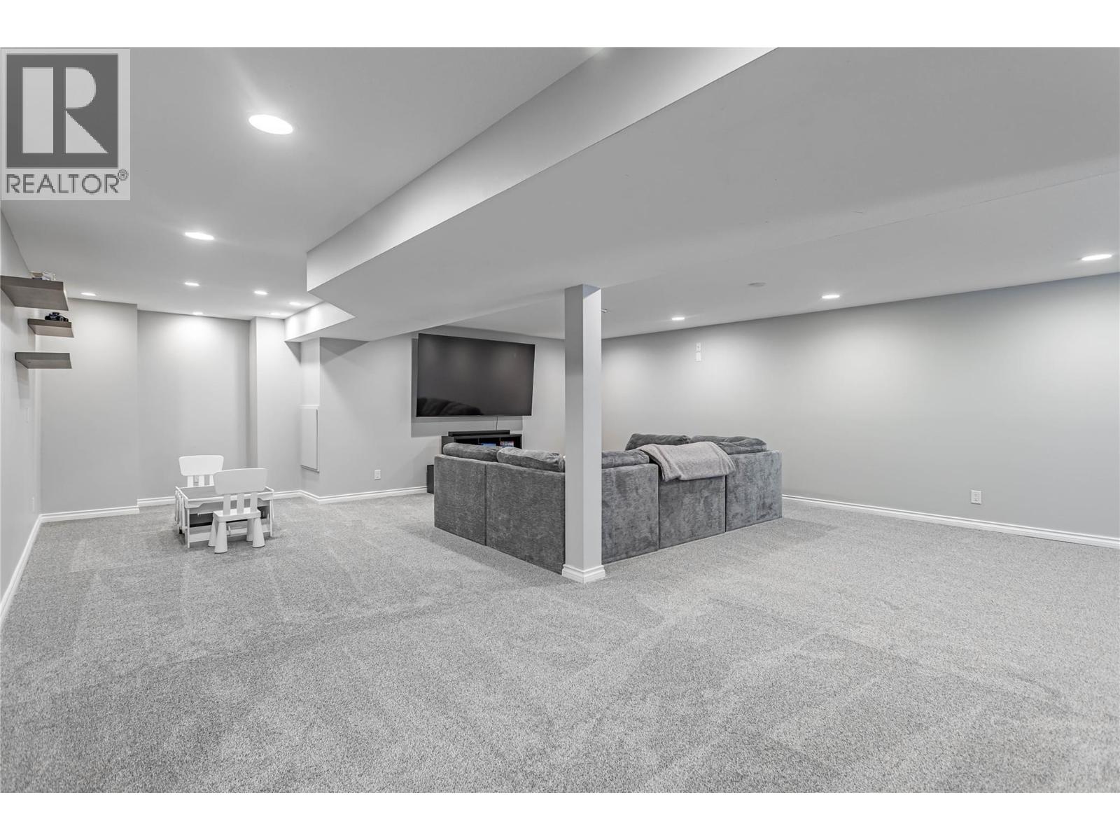 3350 Larkspur Court