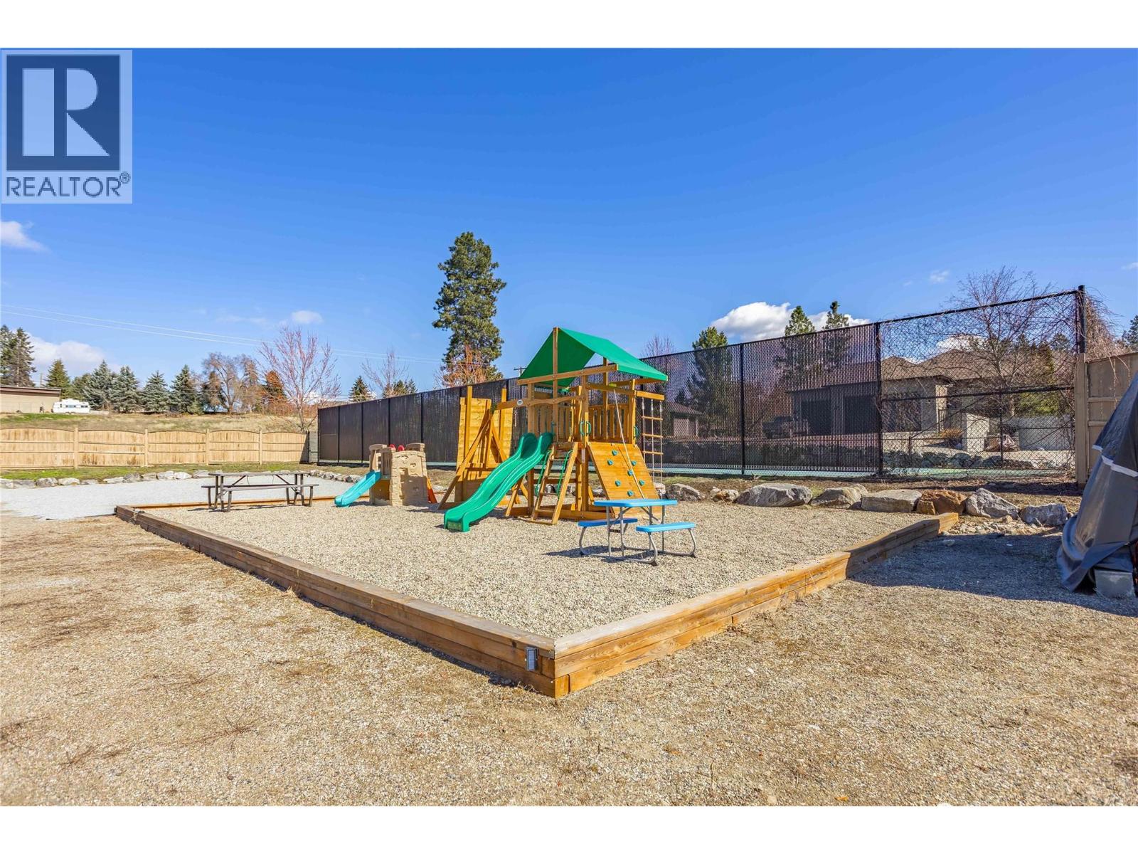 3350 Larkspur Court