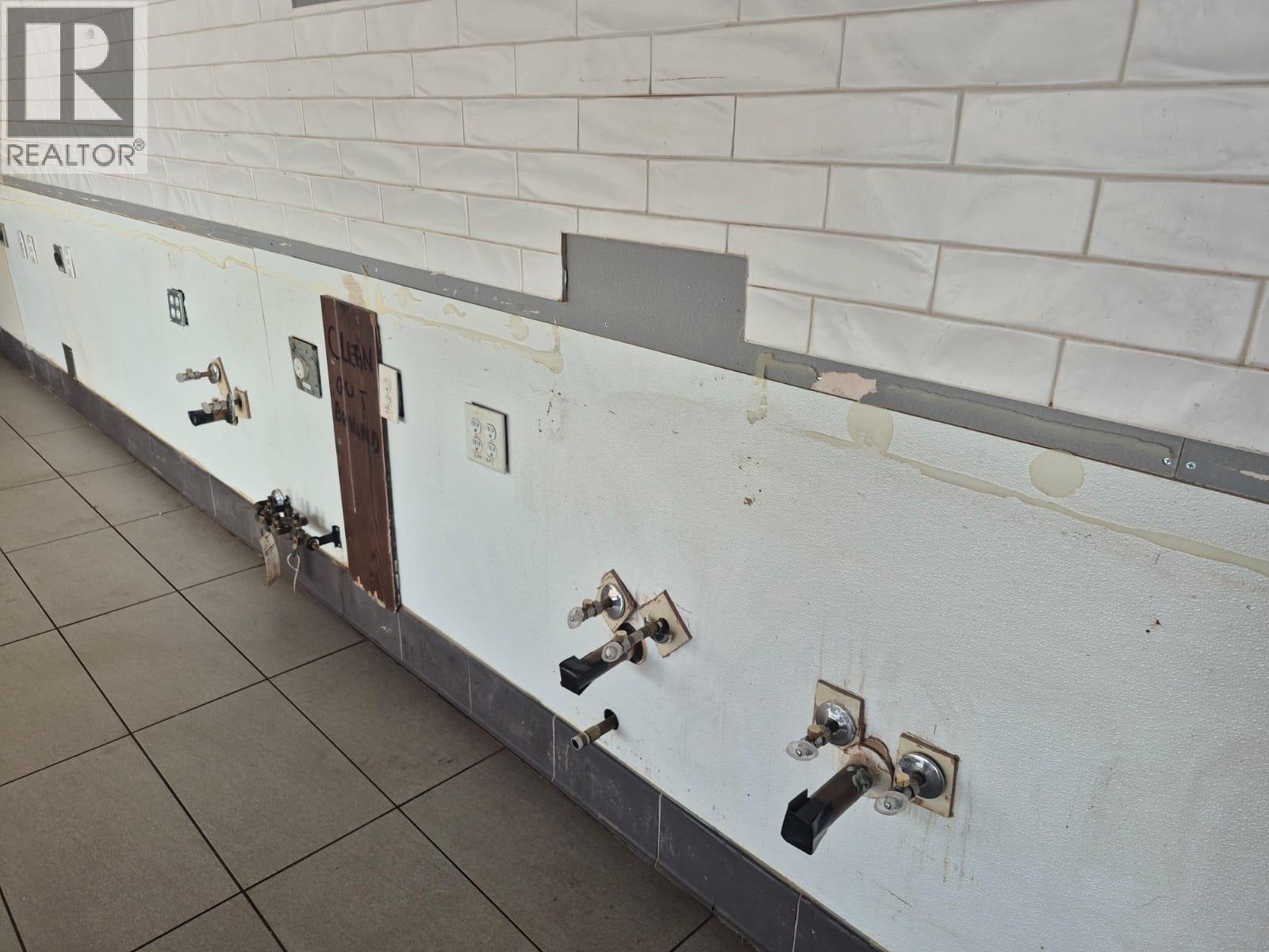 3957 Lakeshore Road Unit# 101