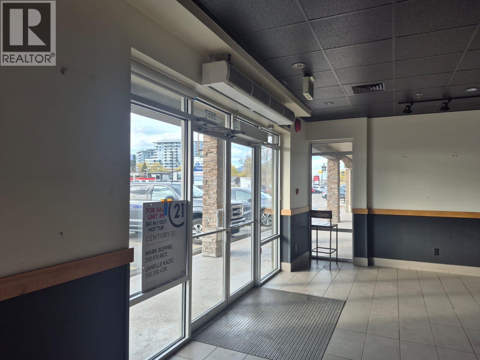 3957 Lakeshore Road Unit# 101