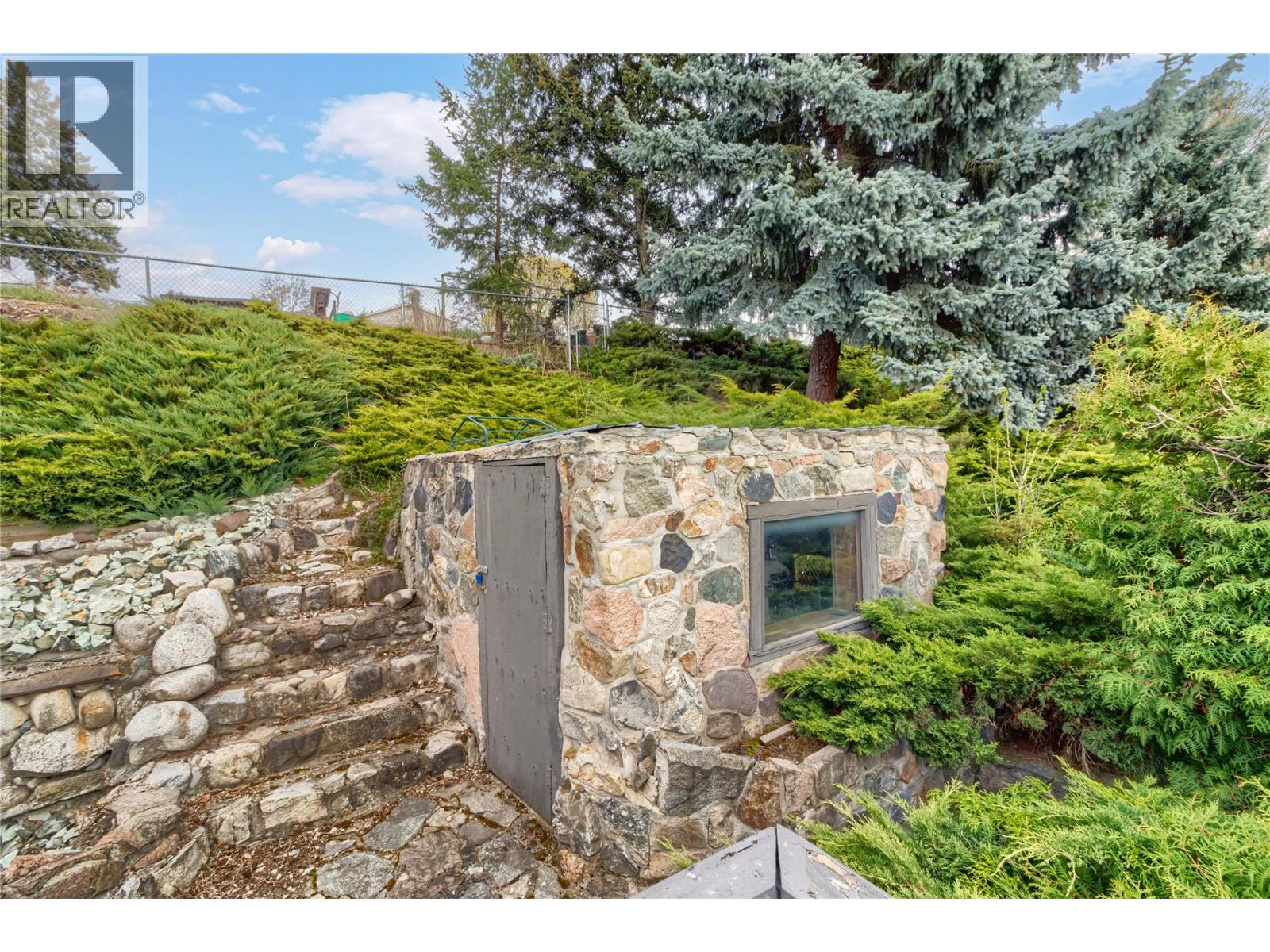 285 Dell Road