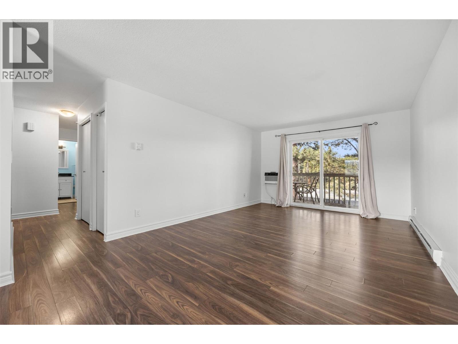 135 Woods Road Unit# 201