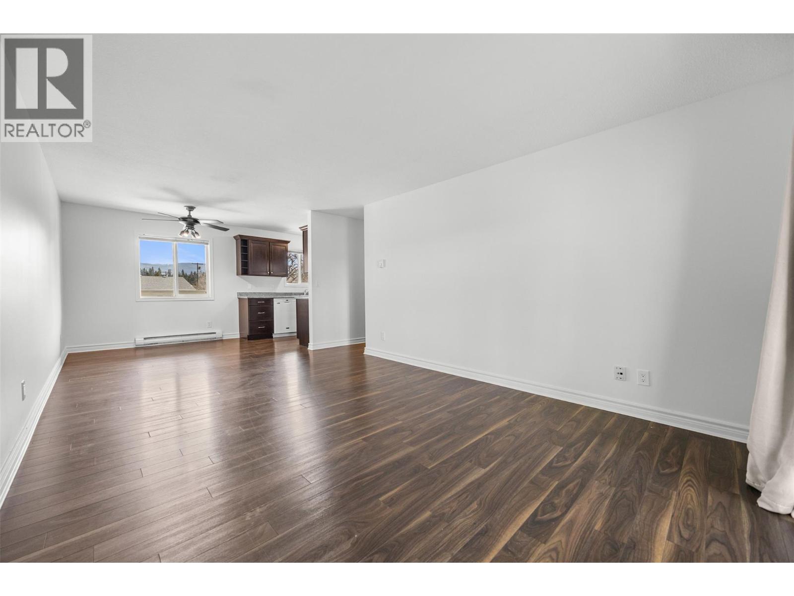135 Woods Road Unit# 201