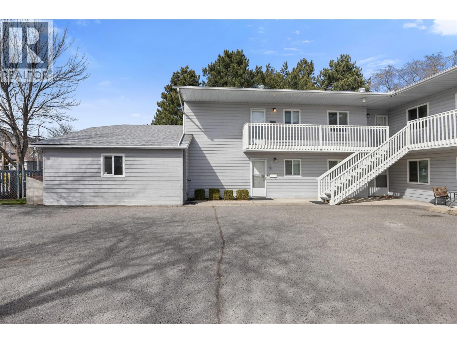 135 Woods Road Unit# 201