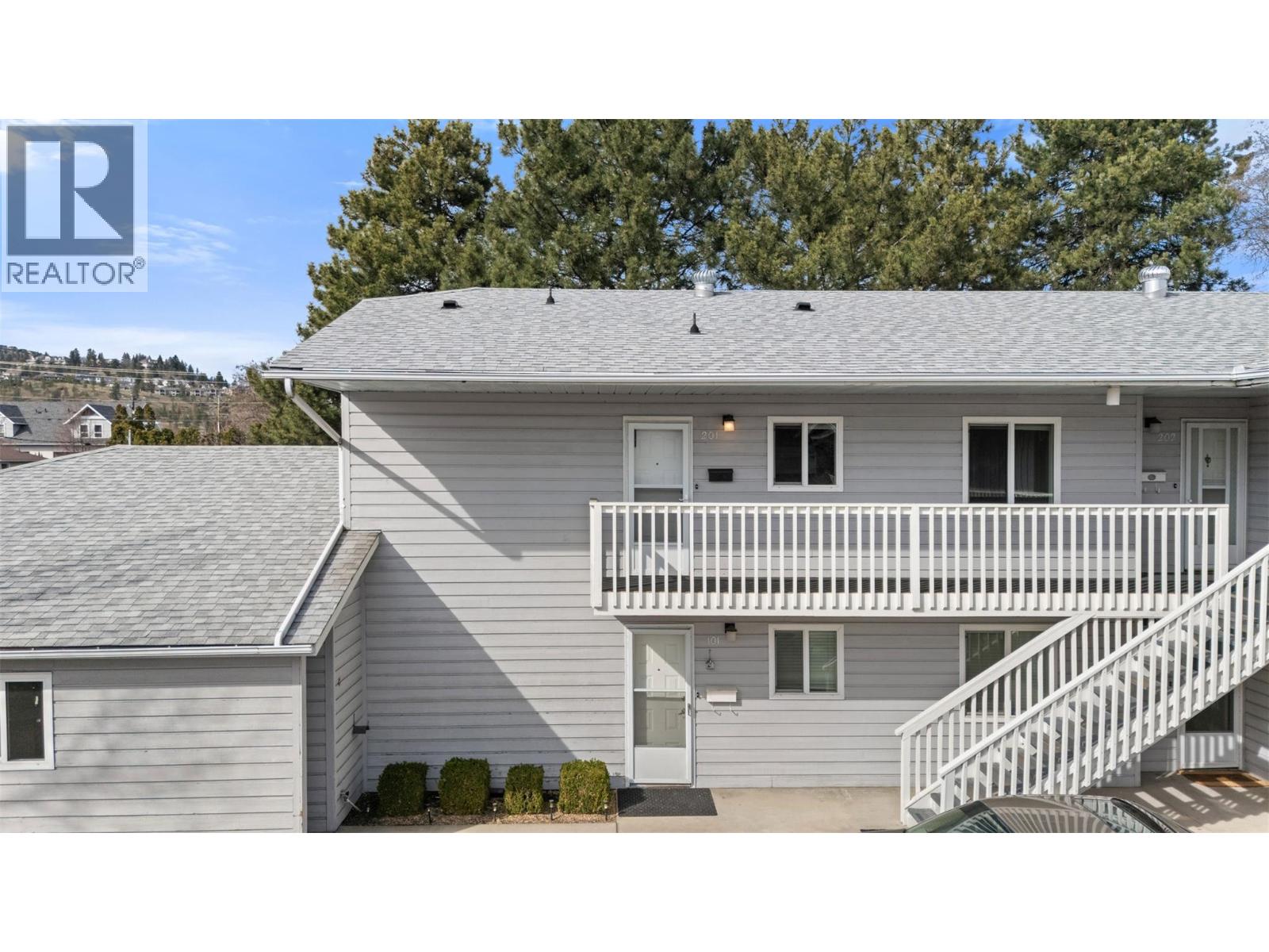 135 Woods Road Unit# 201