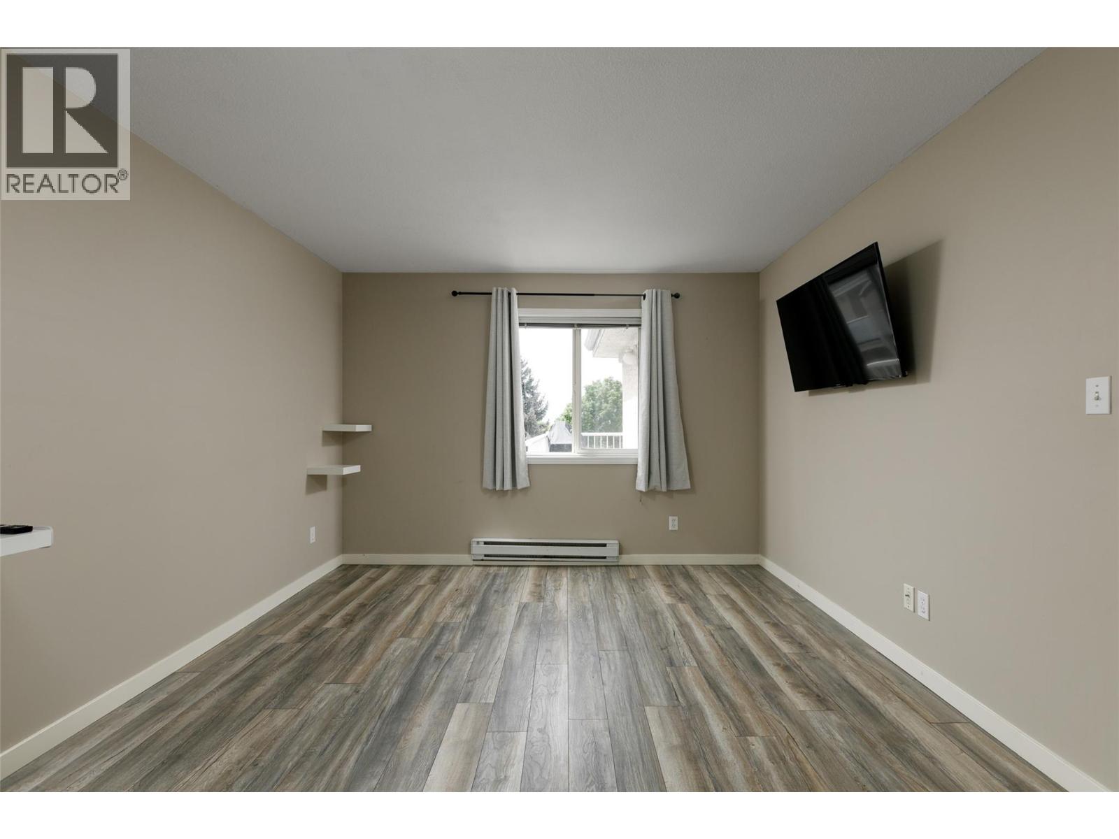 400 Sutton Crescent Unit# 313