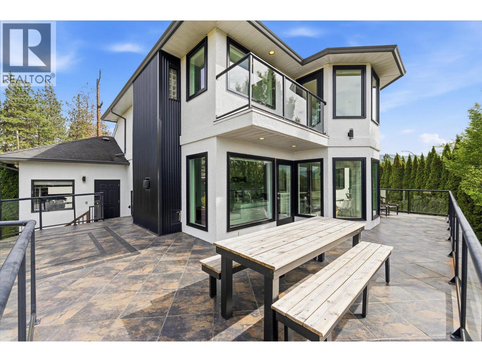 4350 Bedford Lane