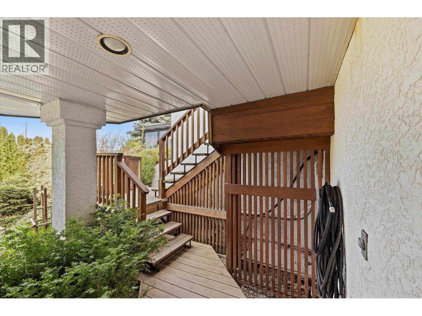 4350 Bedford Lane
