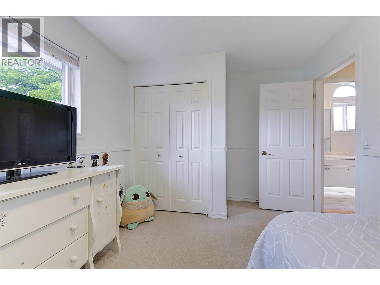133 Wyndham Crescent Unit# 110