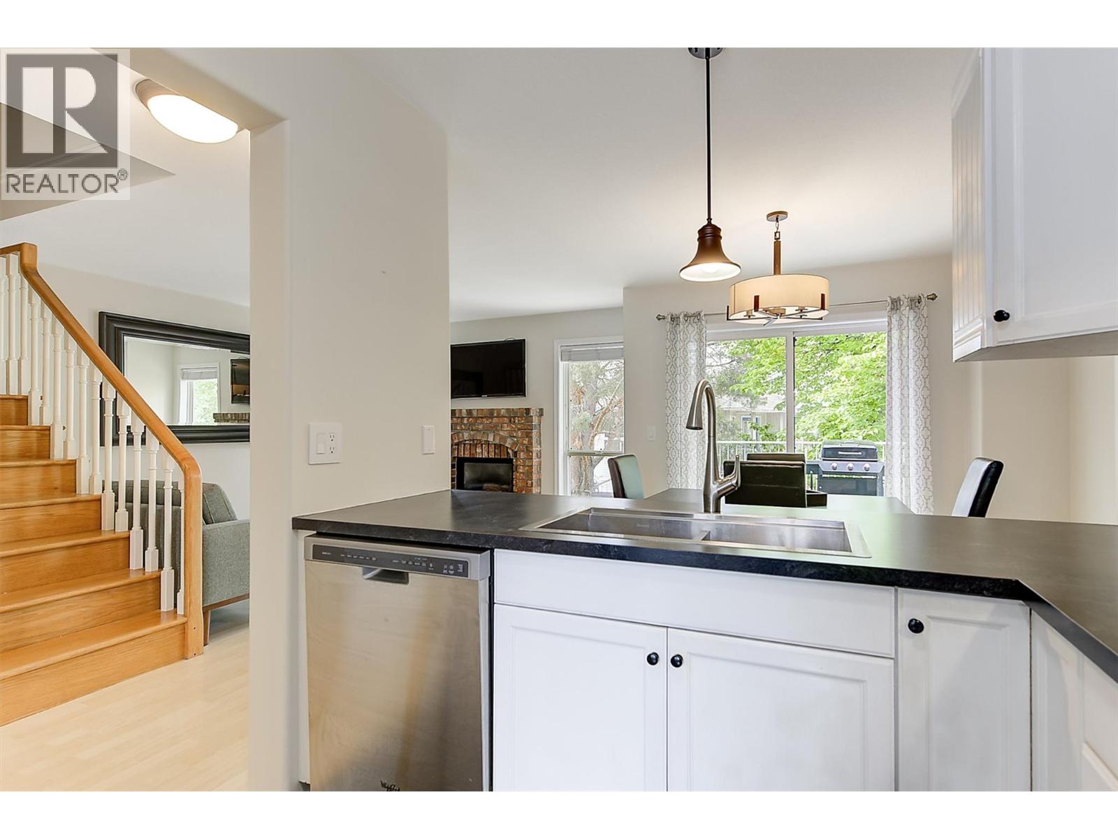 133 Wyndham Crescent Unit# 110
